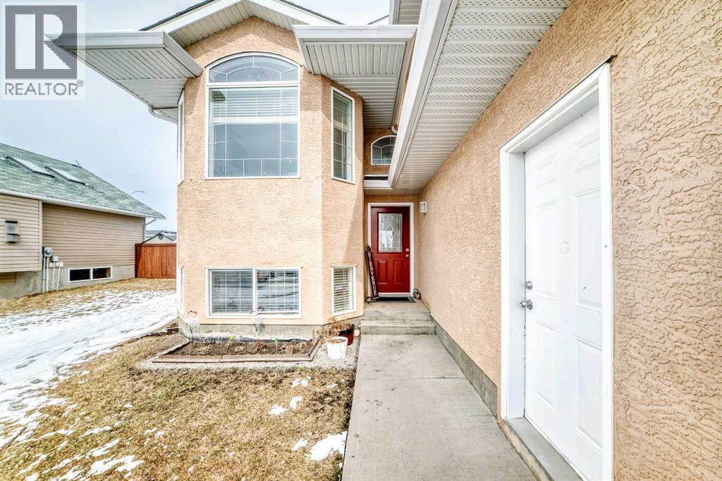 172 Sunset Heights, Crossfield, Alberta  T0M 0S0 - Photo 3 - A2299529