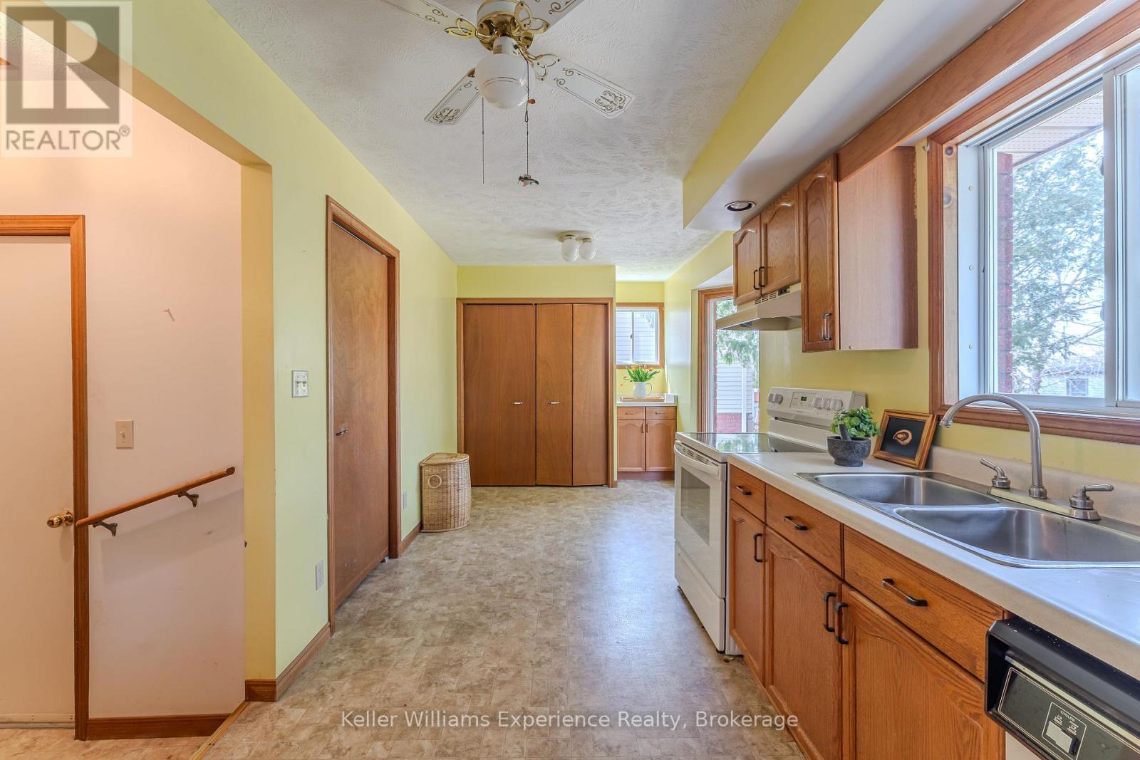 498 8th Avenue E, Owen Sound, Ontario  N4K 6S8 - Photo 31 - X12980600