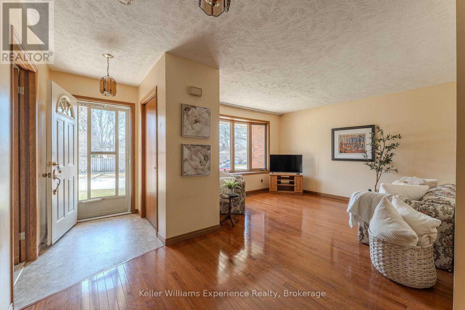 498 8th Avenue E, Owen Sound, Ontario  N4K 6S8 - Photo 5 - X12980600