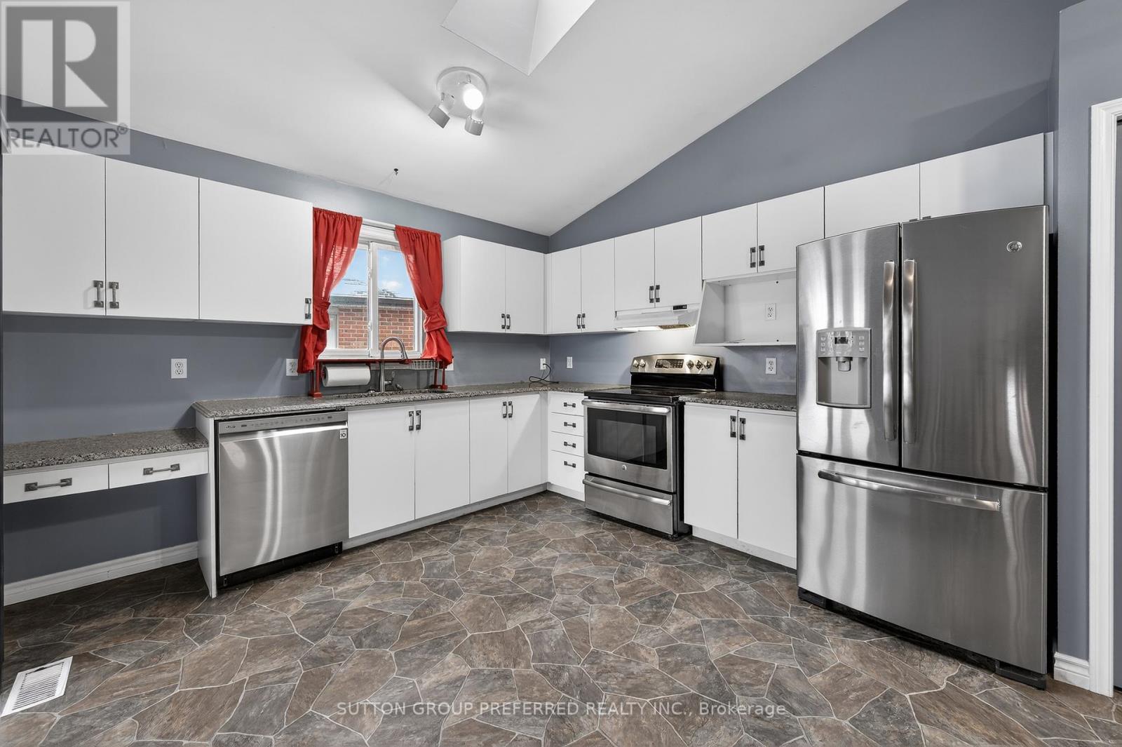 94 Kristina Crescent, London South, Ontario  N6E 3V4 - Photo 19 - X12980576