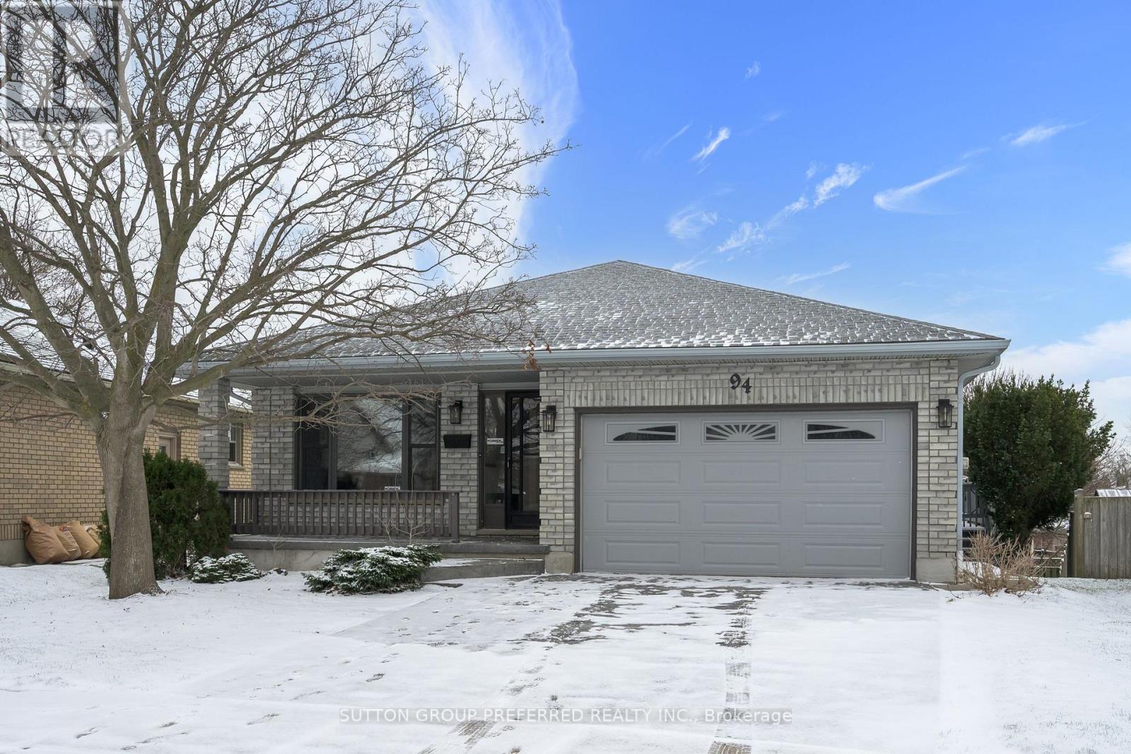 94 Kristina Crescent, London South, Ontario  N6E 3V4 - Photo 2 - X12980576