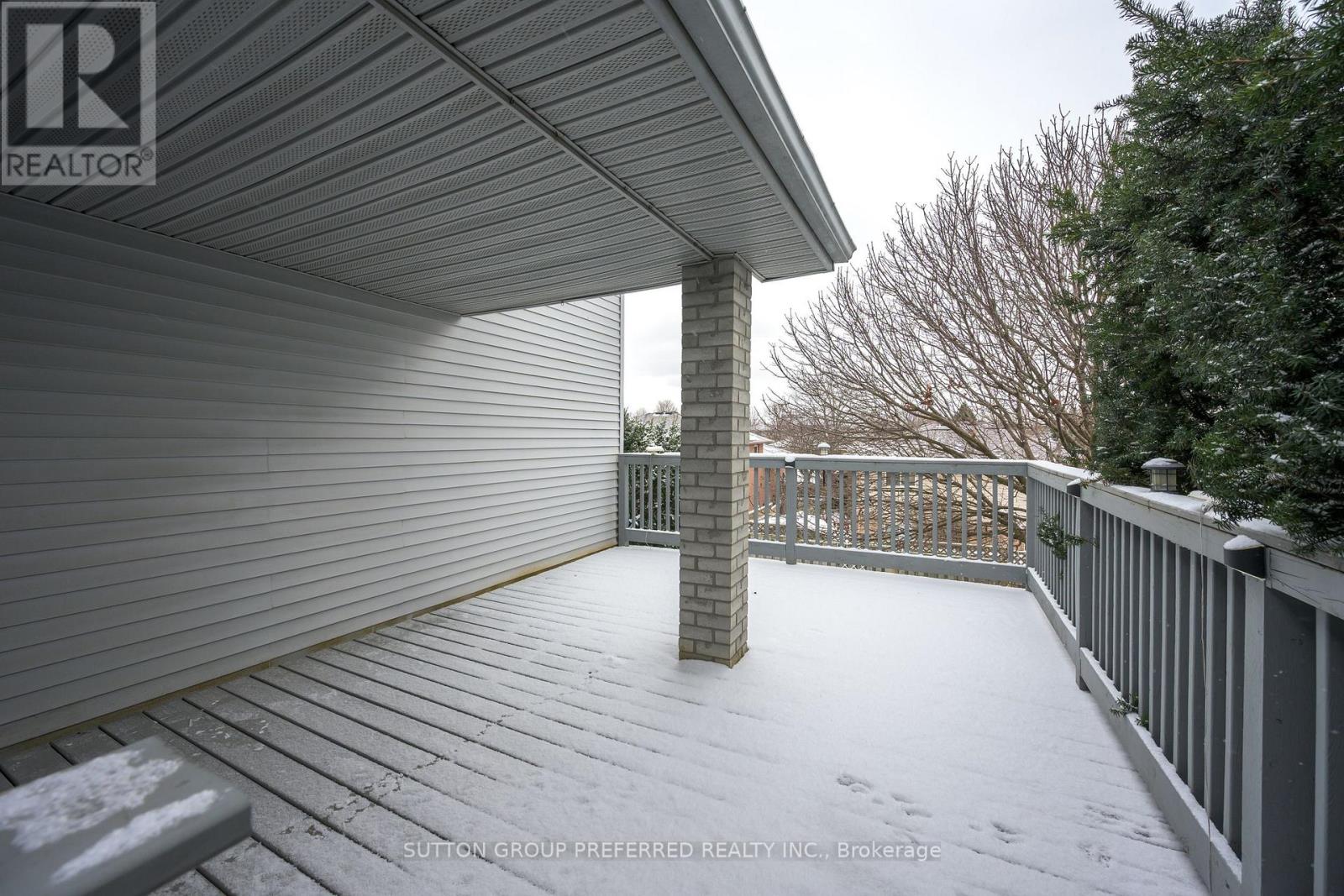 94 Kristina Crescent, London South, Ontario  N6E 3V4 - Photo 3 - X12980576