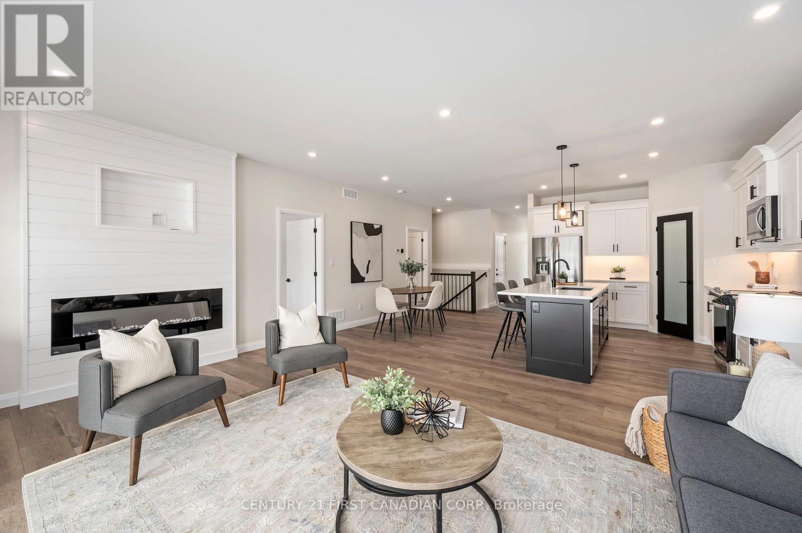 11 - 32 Postma Crescent, North Middlesex, Ontario  N0M 1A0 - Photo 15 - X12980634