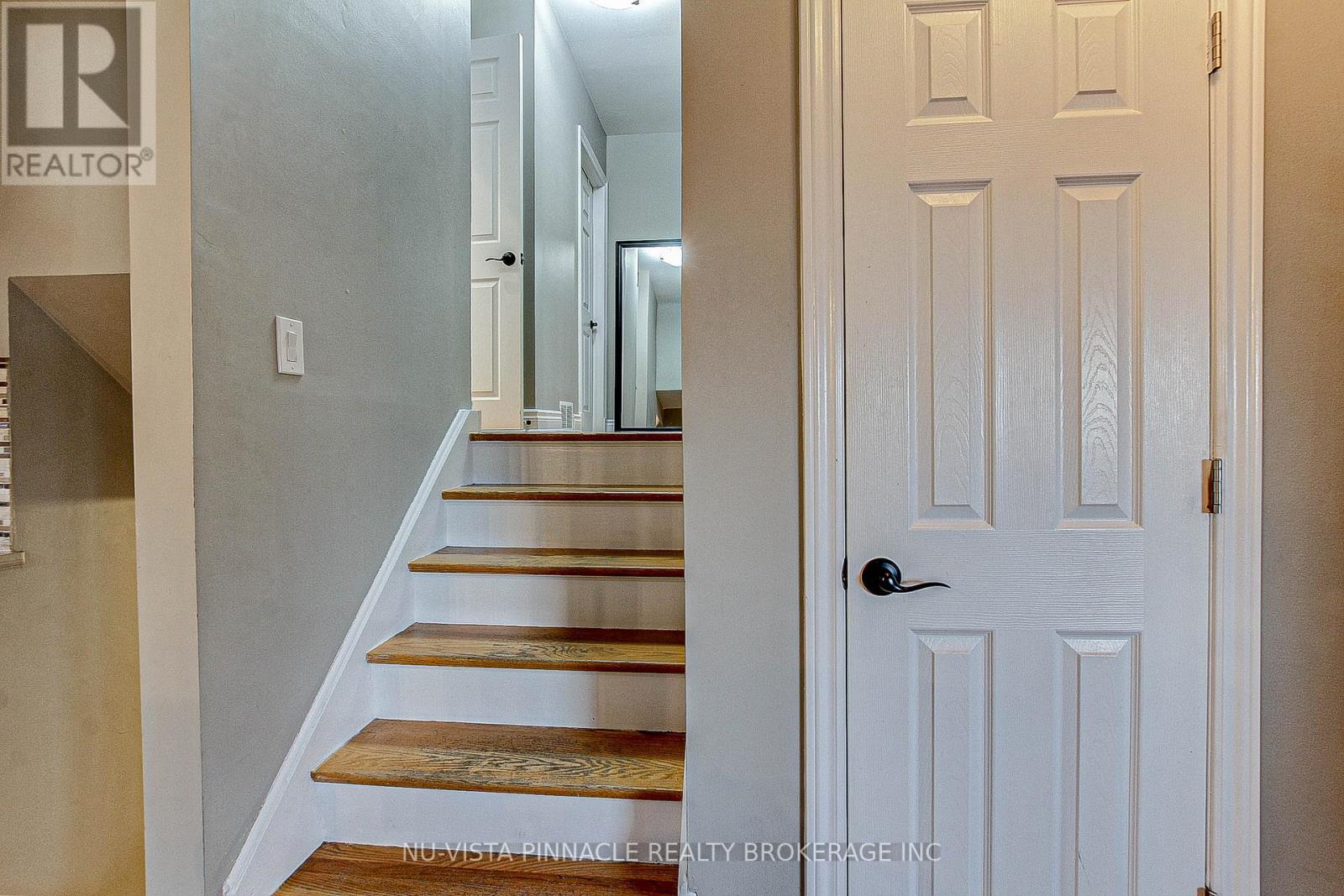 286 Panorama Crescent, London South, Ontario  N5Z 3H3 - Photo 19 - X12980678