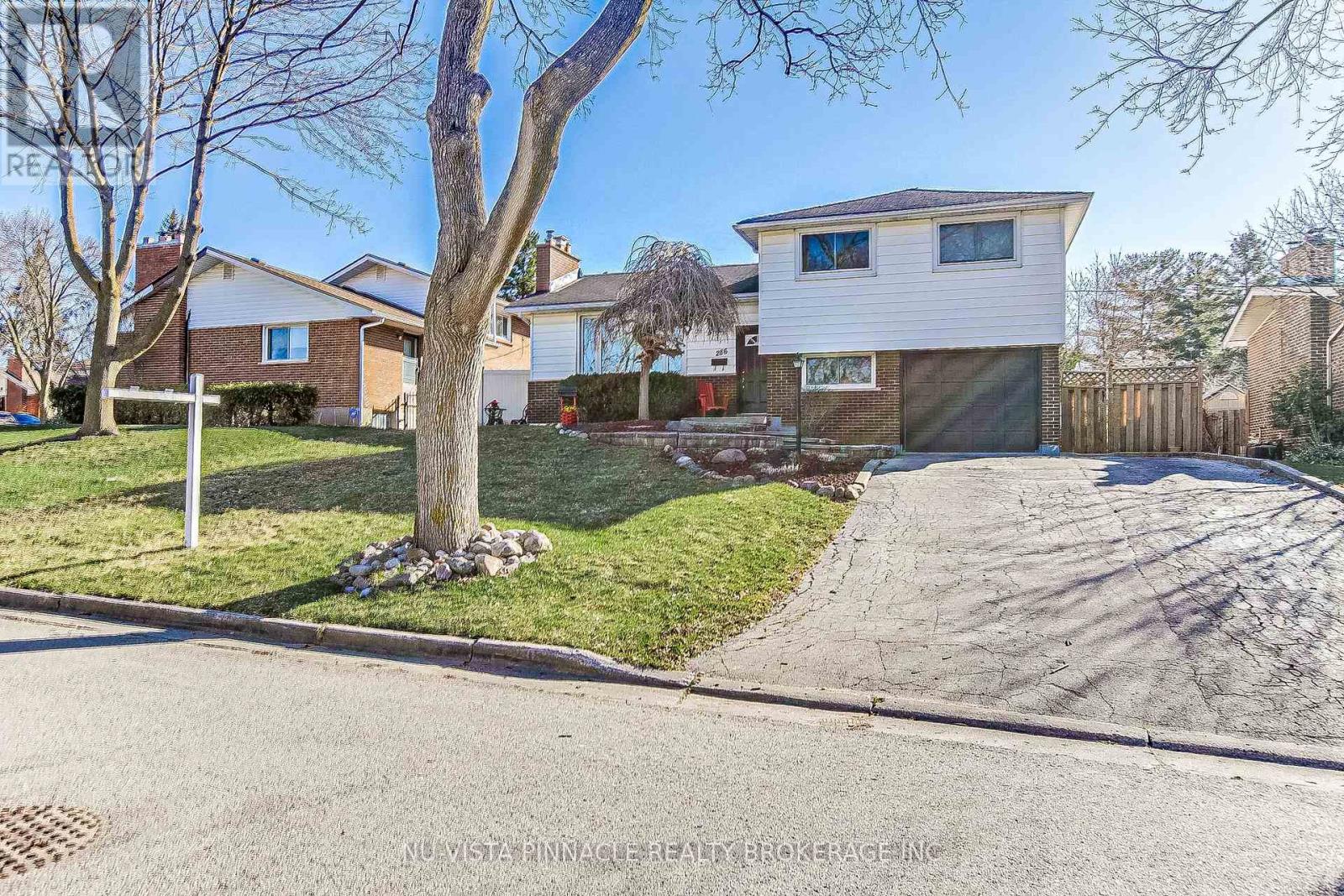 286 Panorama Crescent, London South, Ontario  N5Z 3H3 - Photo 2 - X12980678