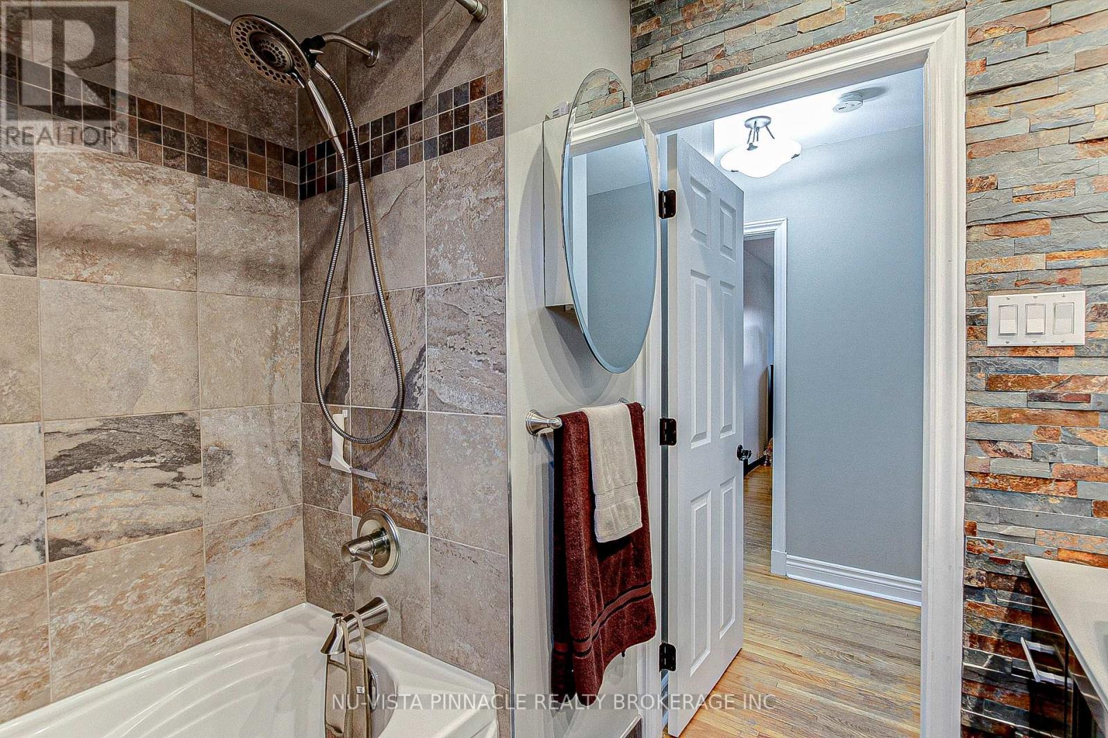 286 Panorama Crescent, London South, Ontario  N5Z 3H3 - Photo 26 - X12980678