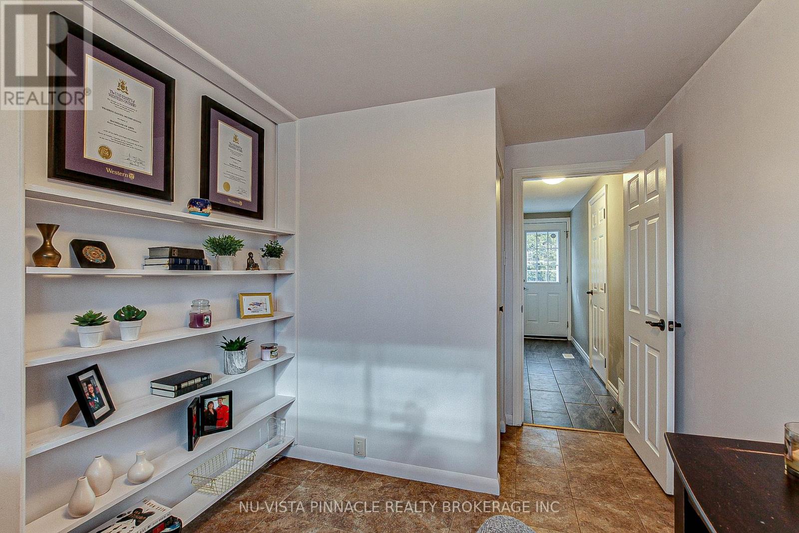 286 Panorama Crescent, London South, Ontario  N5Z 3H3 - Photo 32 - X12980678