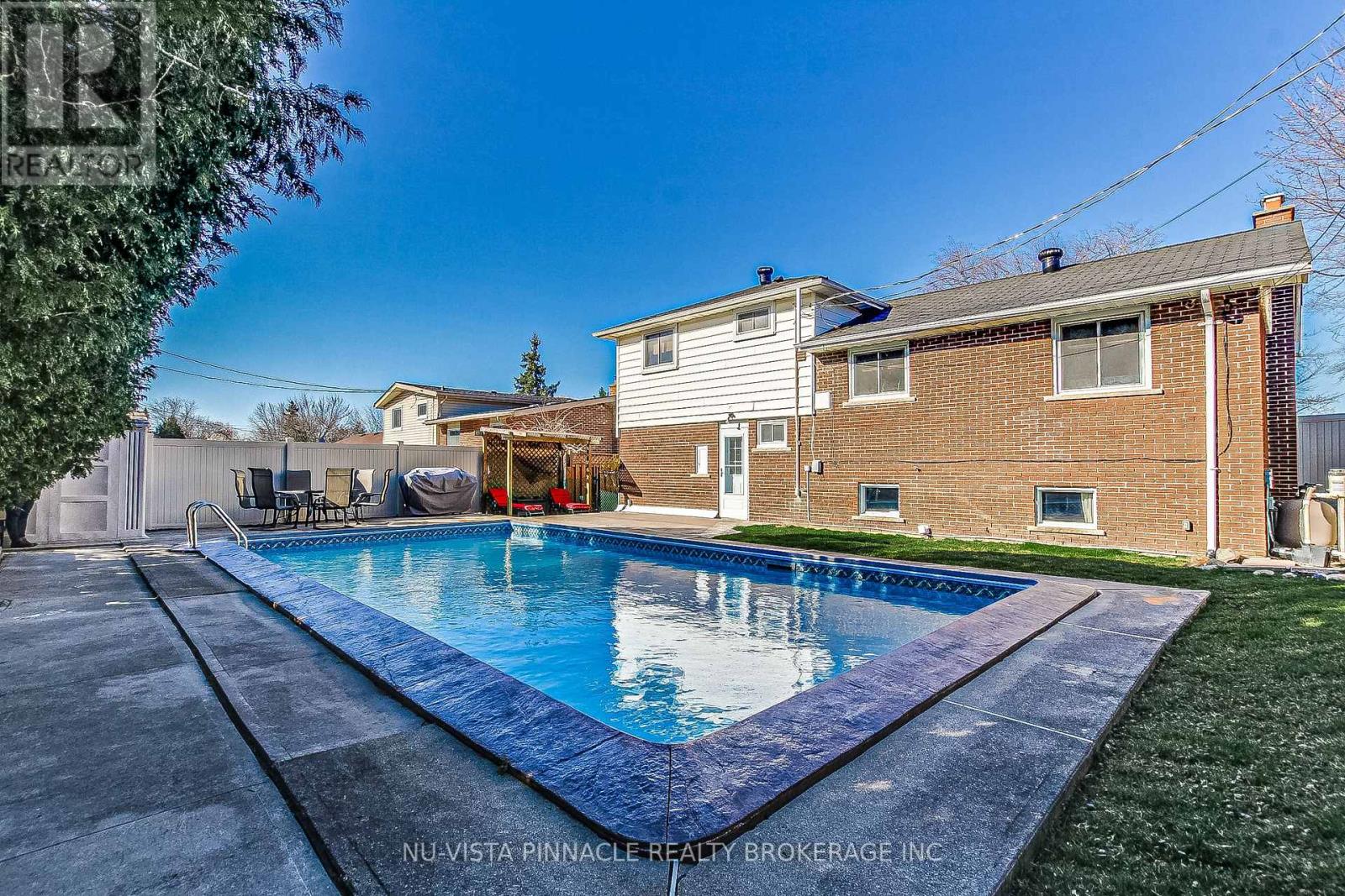 286 Panorama Crescent, London South, Ontario  N5Z 3H3 - Photo 41 - X12980678