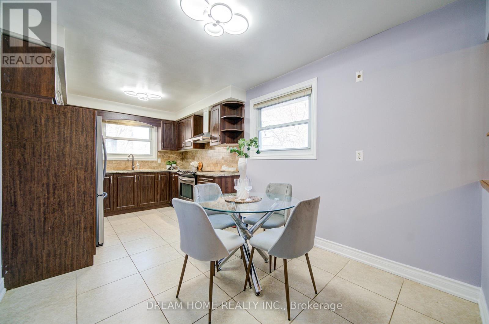 51 Kamloops Drive, Toronto, Ontario  M2J 3R6 - Photo 15 - C12980566