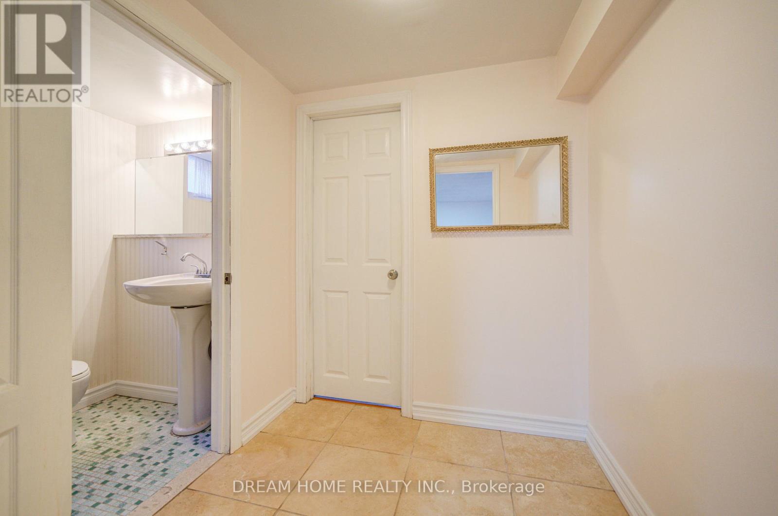 51 Kamloops Drive, Toronto, Ontario  M2J 3R6 - Photo 38 - C12980566