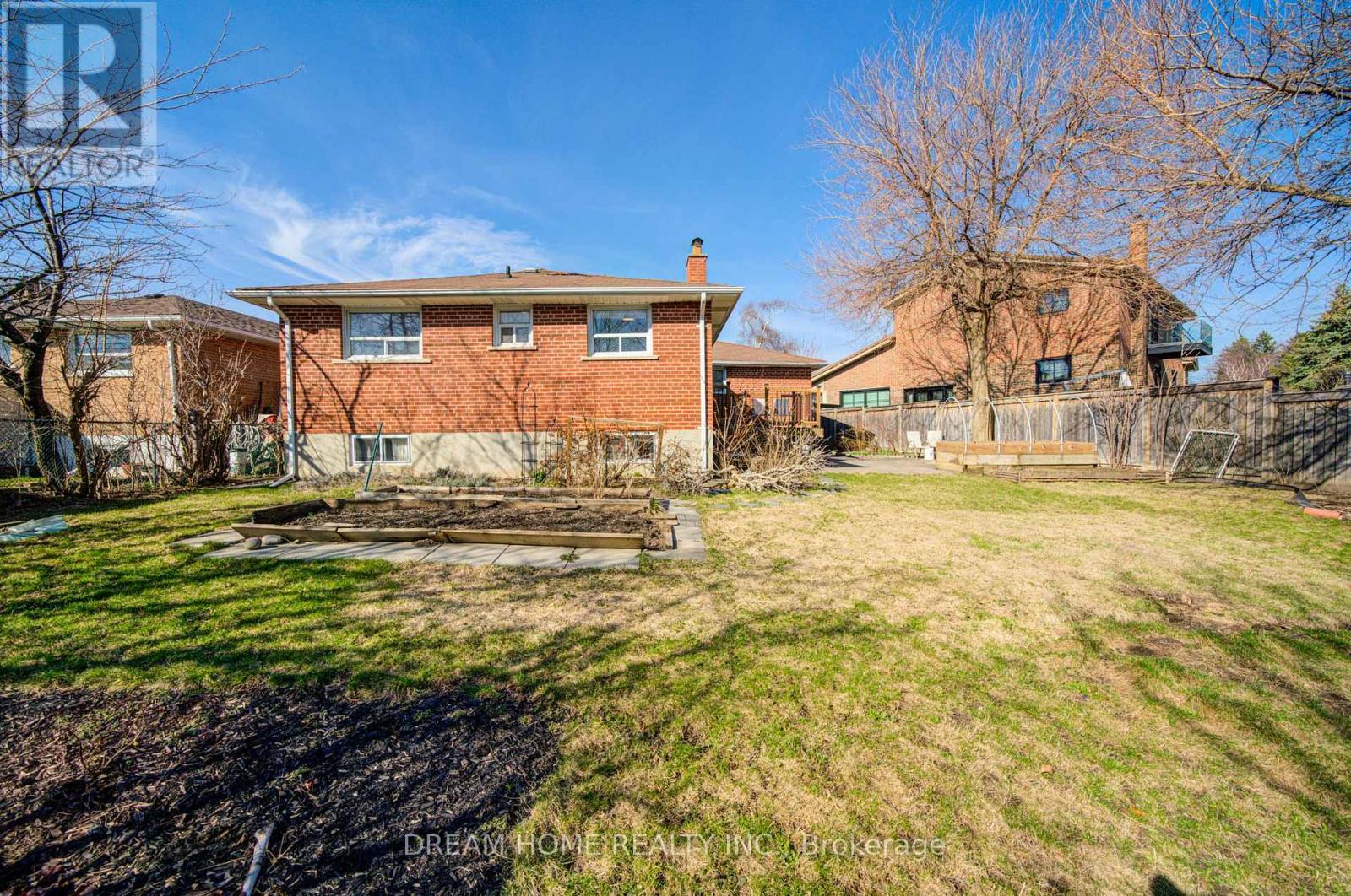 51 Kamloops Drive, Toronto, Ontario  M2J 3R6 - Photo 47 - C12980566