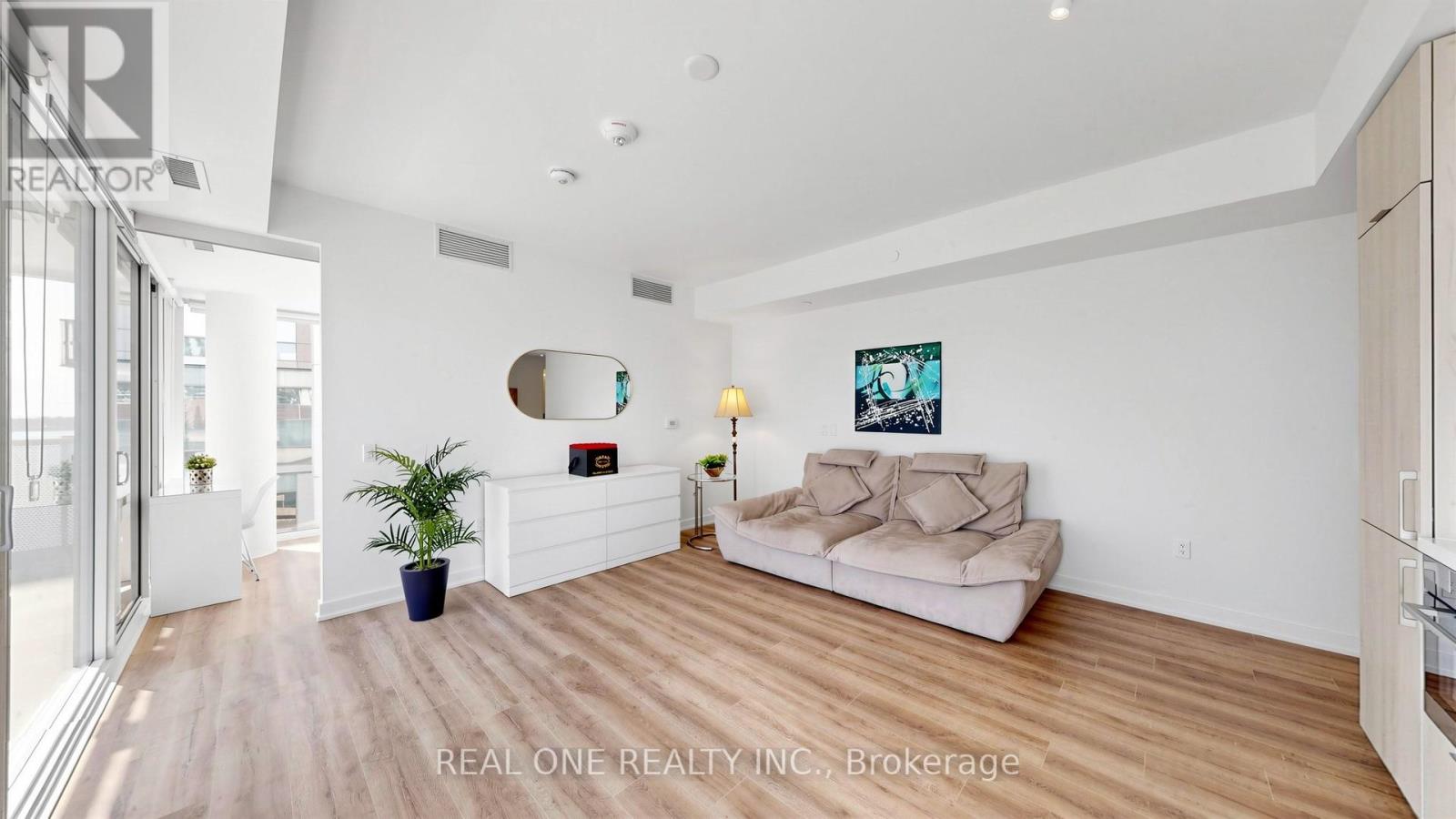 907 - 15 Queens Quay E, Toronto, Ontario  M5E 0C5 - Photo 10 - C12980570