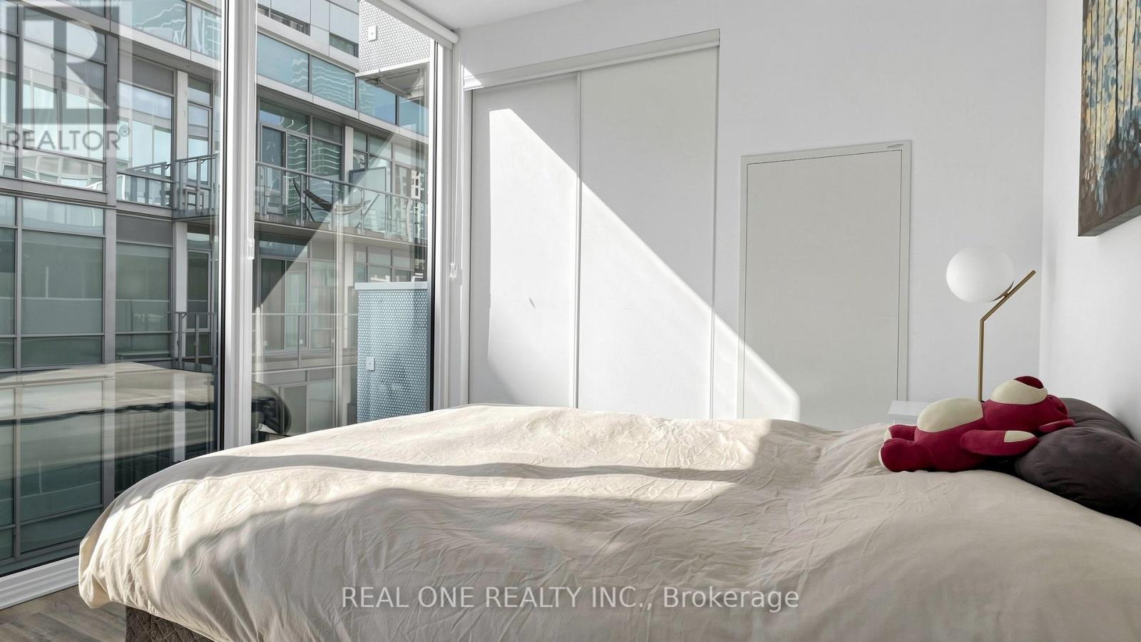 907 - 15 Queens Quay E, Toronto, Ontario  M5E 0C5 - Photo 20 - C12980570