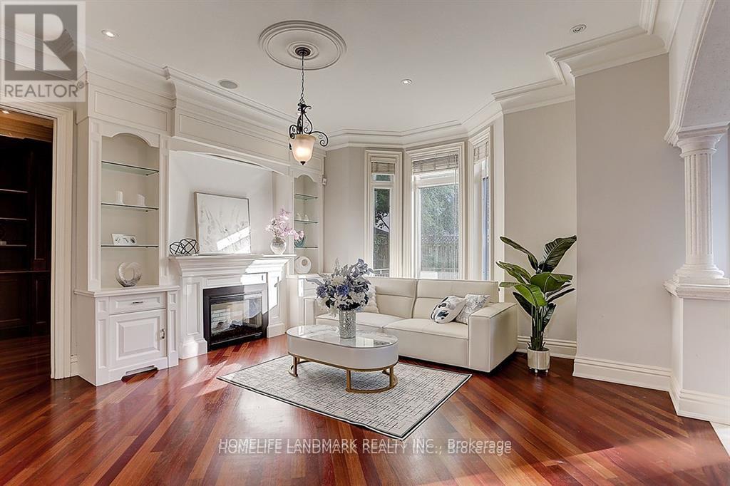 34 Moccasin Trail, Toronto, Ontario  M3C 1Y7 - Photo 12 - C12980596