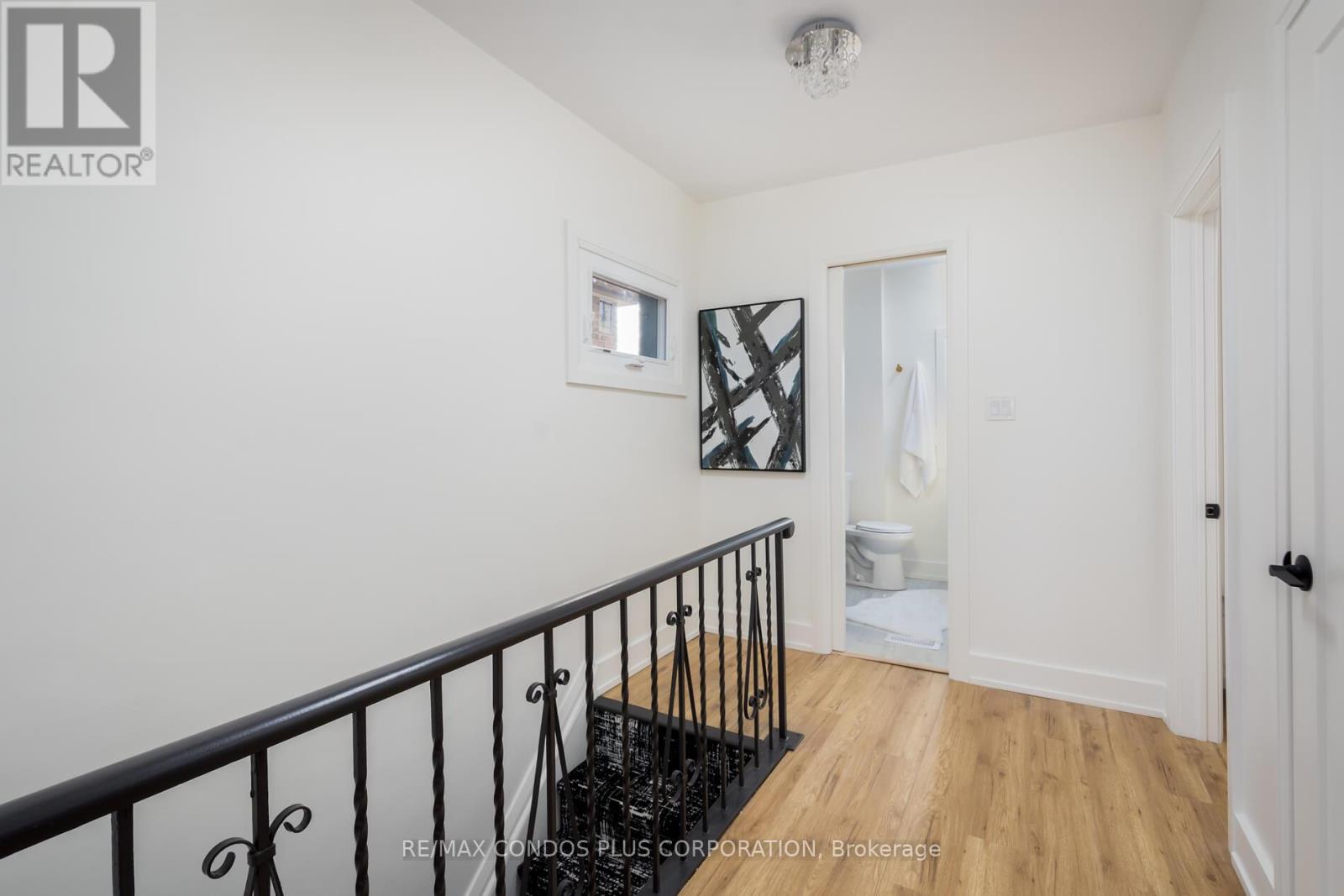 129 Holland Park Avenue, Toronto, Ontario  M6E 1L5 - Photo 12 - C12980602