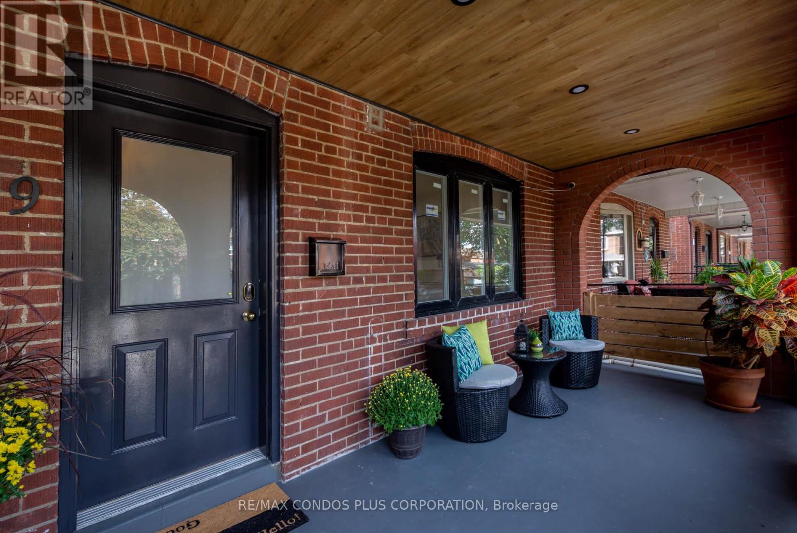 129 Holland Park Avenue, Toronto, Ontario  M6E 1L5 - Photo 2 - C12980602