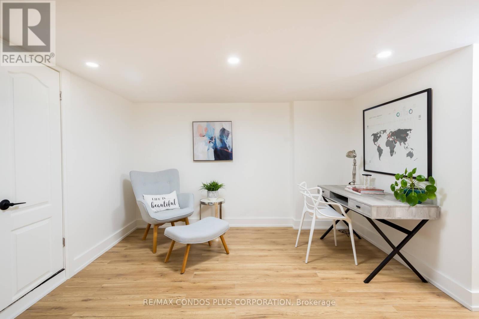 129 Holland Park Avenue, Toronto, Ontario  M6E 1L5 - Photo 20 - C12980602