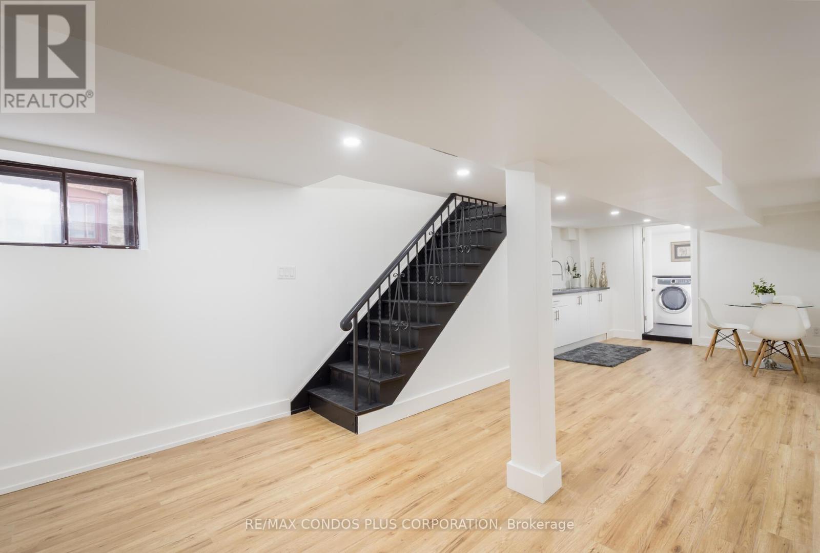 129 Holland Park Avenue, Toronto, Ontario  M6E 1L5 - Photo 23 - C12980602