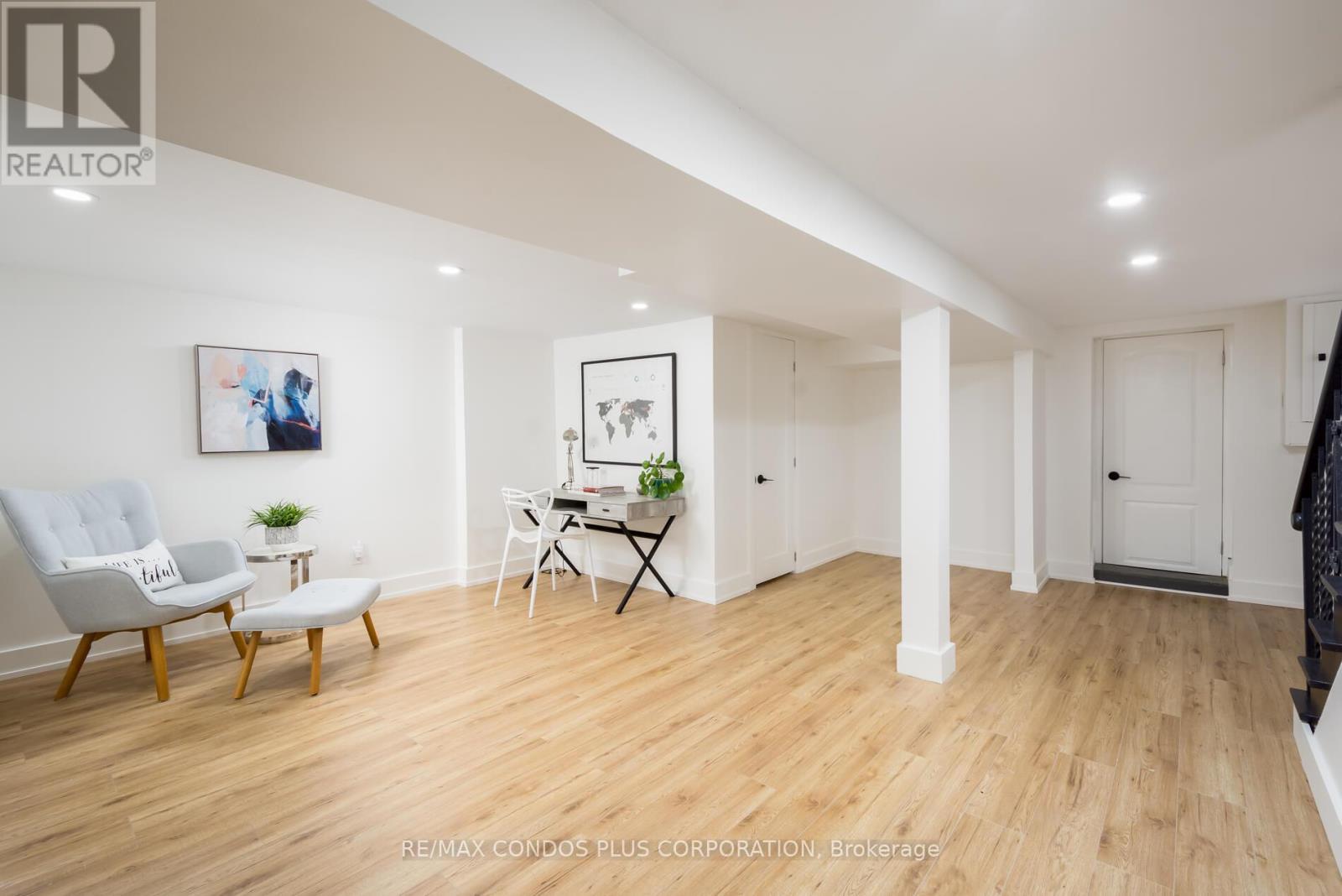 129 Holland Park Avenue, Toronto, Ontario  M6E 1L5 - Photo 24 - C12980602