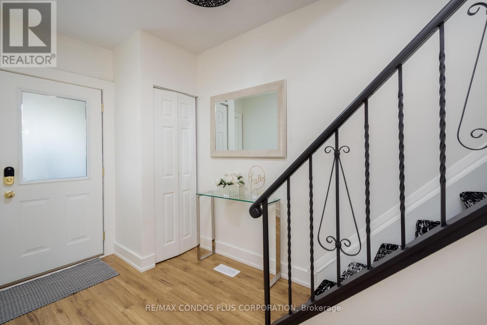 129 Holland Park Avenue, Toronto, Ontario  M6E 1L5 - Photo 3 - C12980602