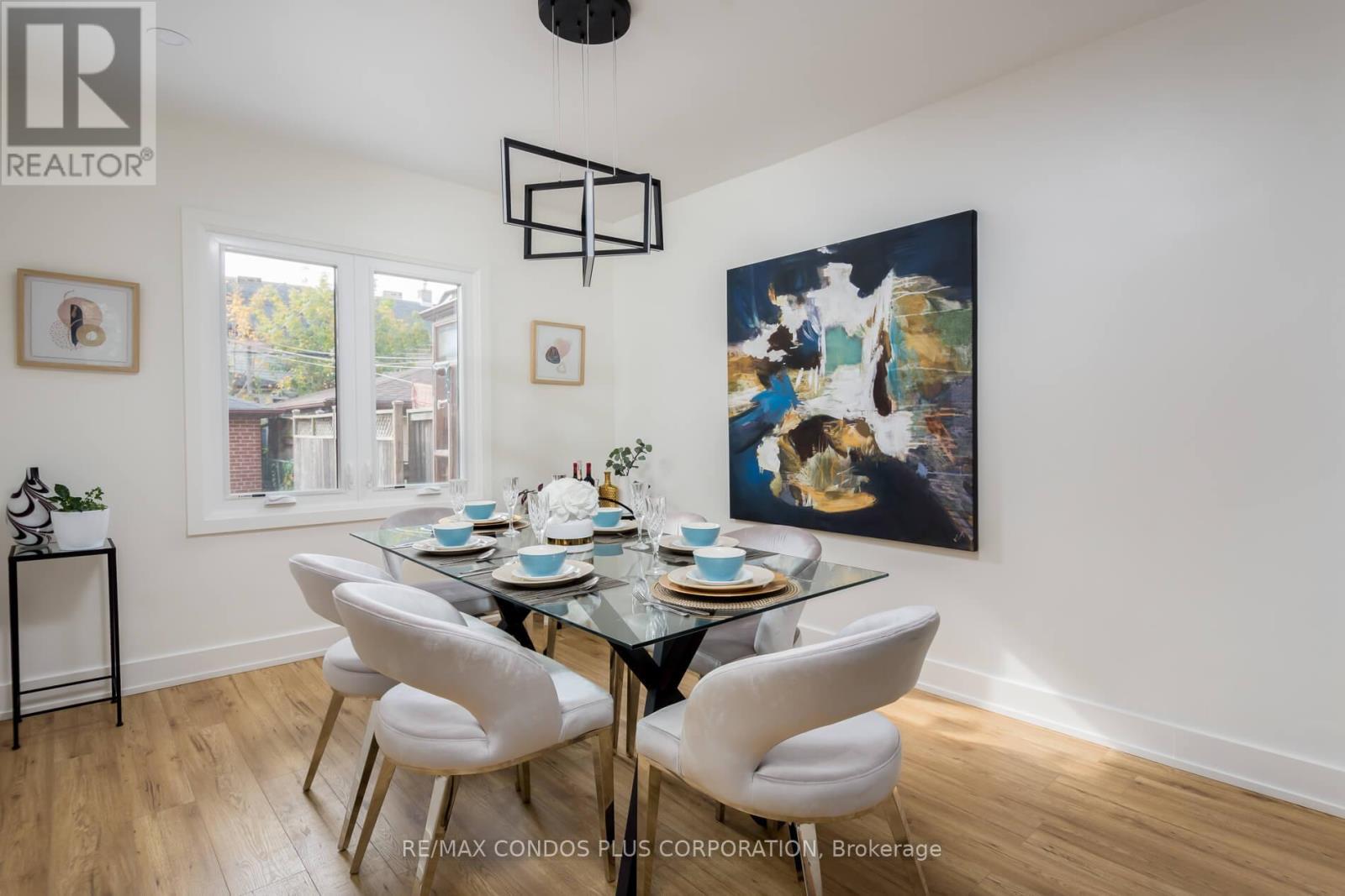 129 Holland Park Avenue, Toronto, Ontario  M6E 1L5 - Photo 6 - C12980602