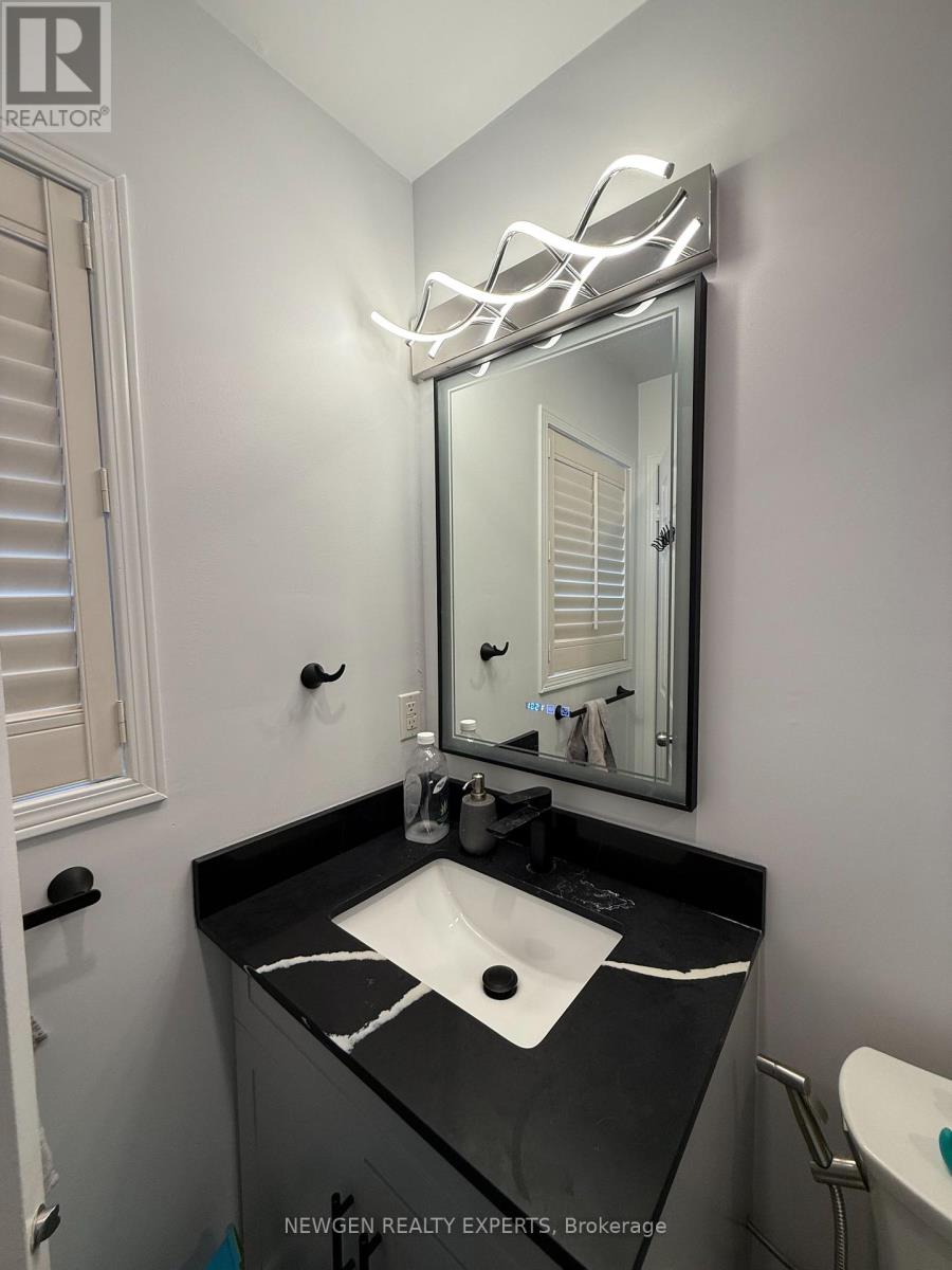 22 Rochefort Drive, Toronto, Ontario  M3C 3Z3 - Photo 20 - C12980650