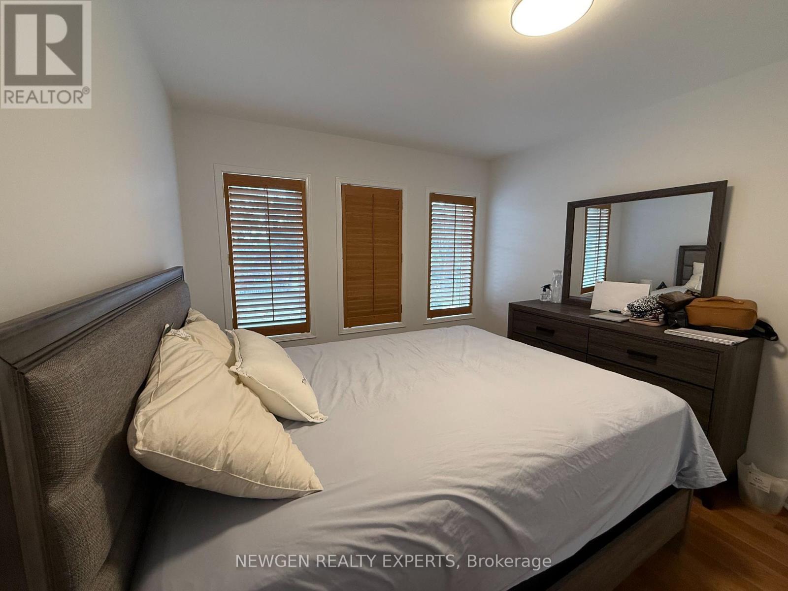 22 Rochefort Drive, Toronto, Ontario  M3C 3Z3 - Photo 22 - C12980650