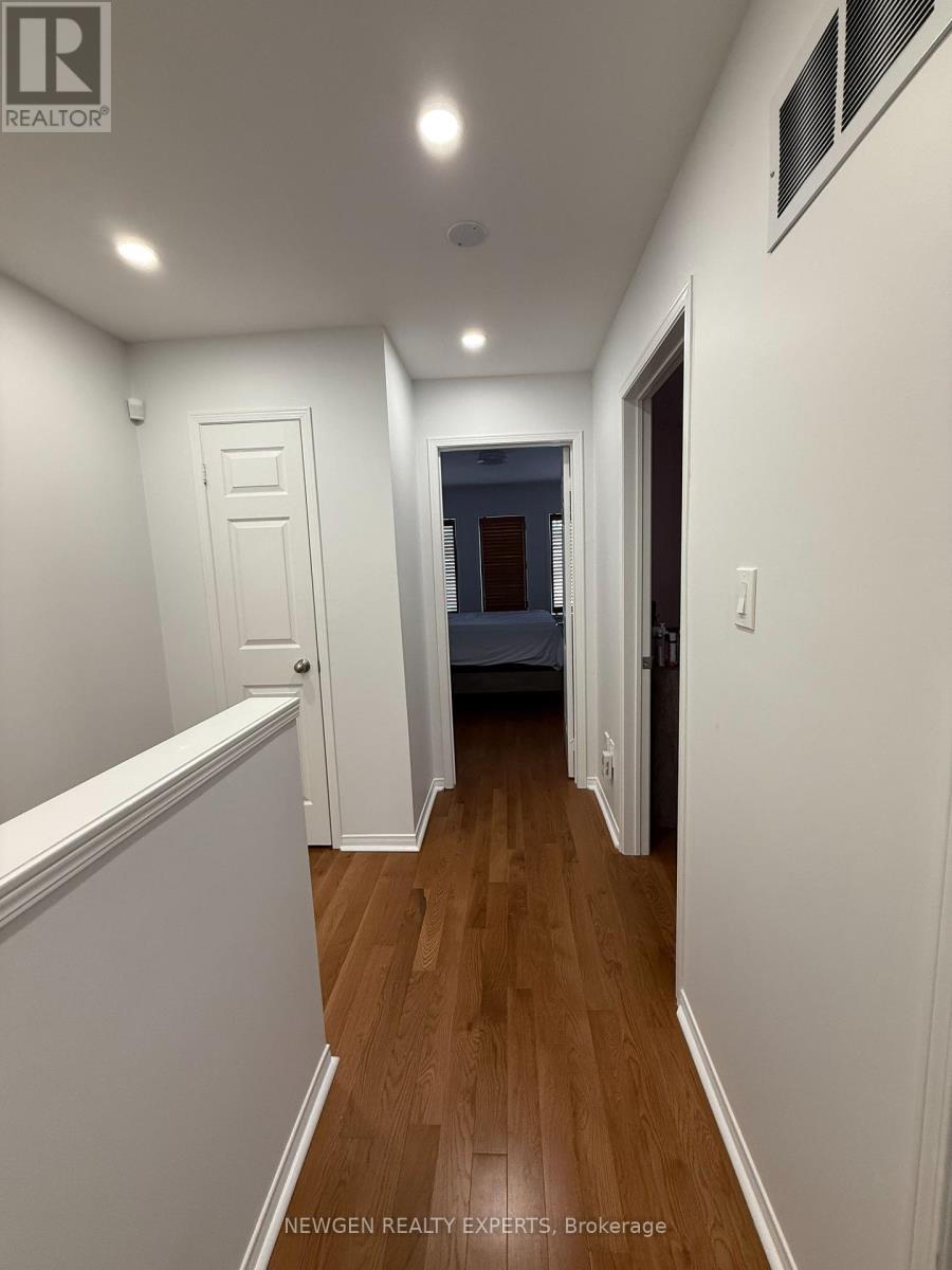 22 Rochefort Drive, Toronto, Ontario  M3C 3Z3 - Photo 28 - C12980650