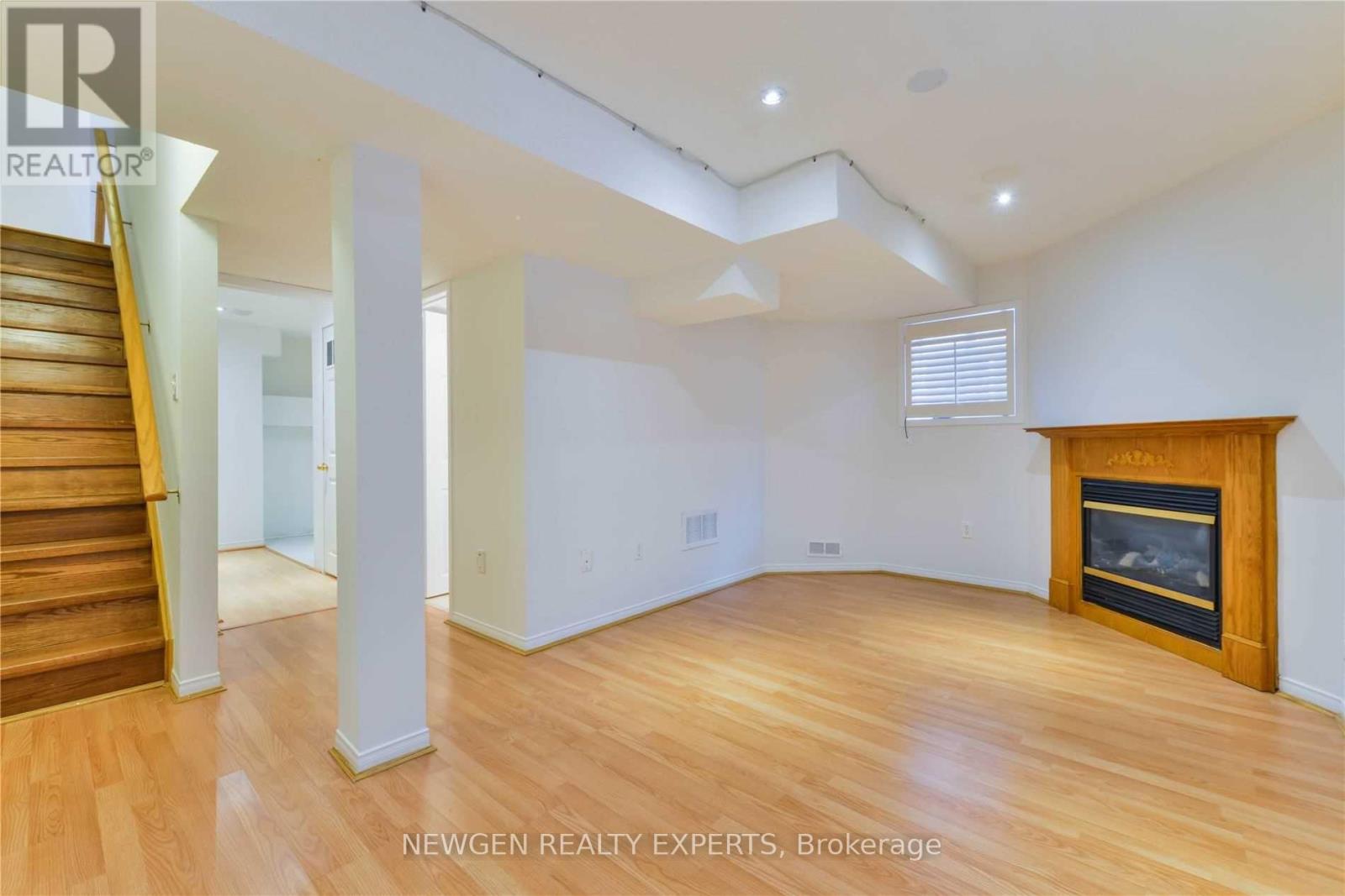 22 Rochefort Drive, Toronto, Ontario  M3C 3Z3 - Photo 31 - C12980650