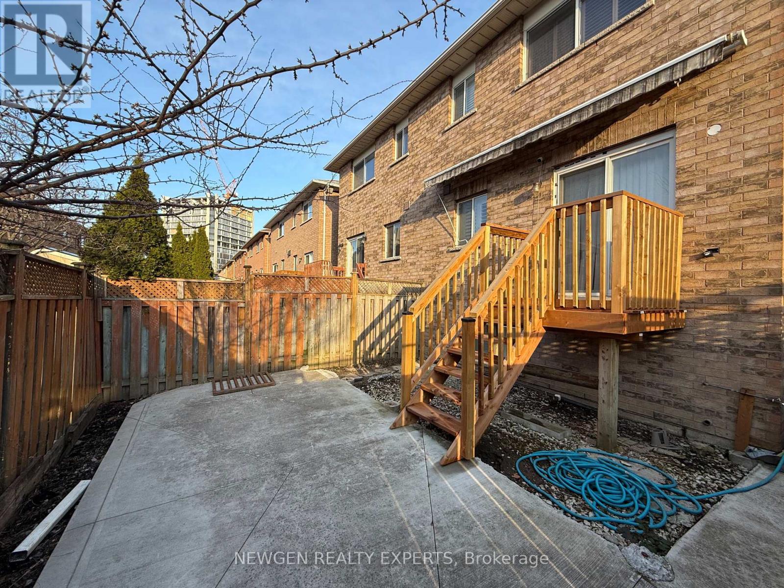 22 Rochefort Drive, Toronto, Ontario  M3C 3Z3 - Photo 37 - C12980650