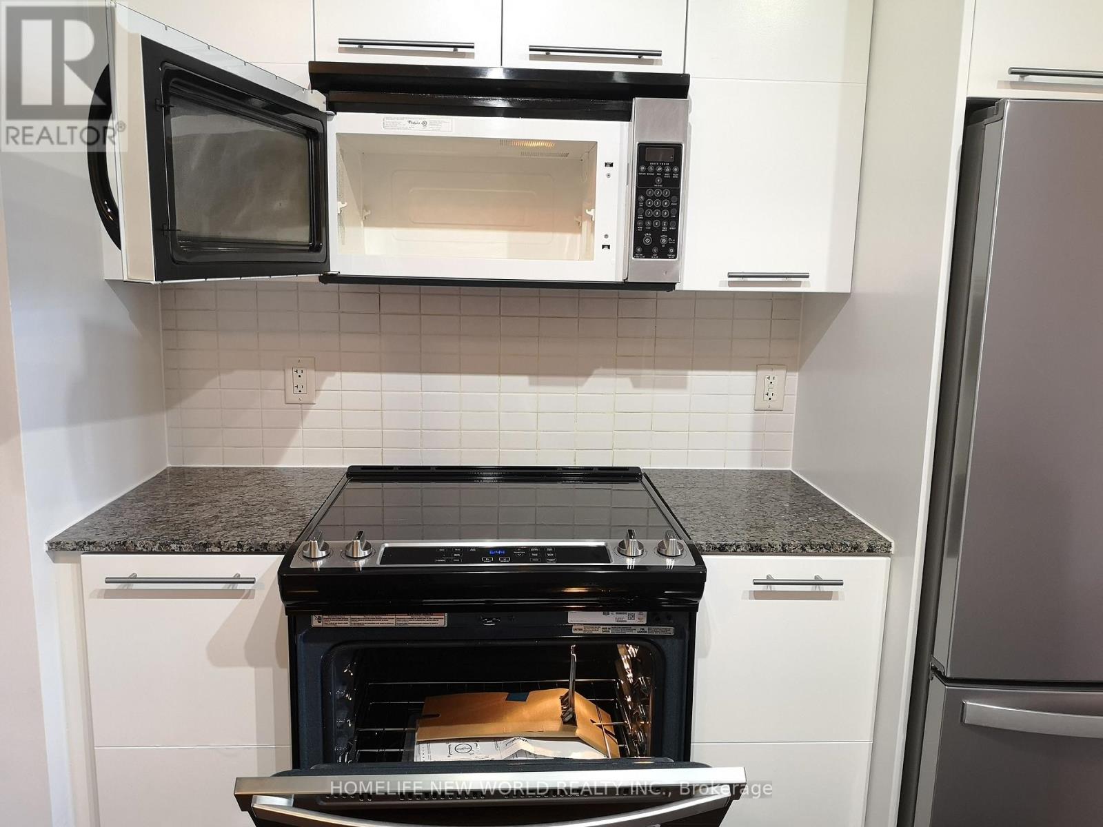 2902 - 21 Carlton Street, Toronto, Ontario  M5B 1L3 - Photo 10 - C12980658