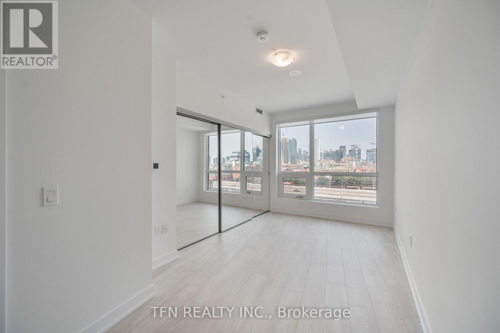 929 - 15 Richardson Street, Toronto, Ontario  M5A 0Y5 - Photo 12 - C12980674