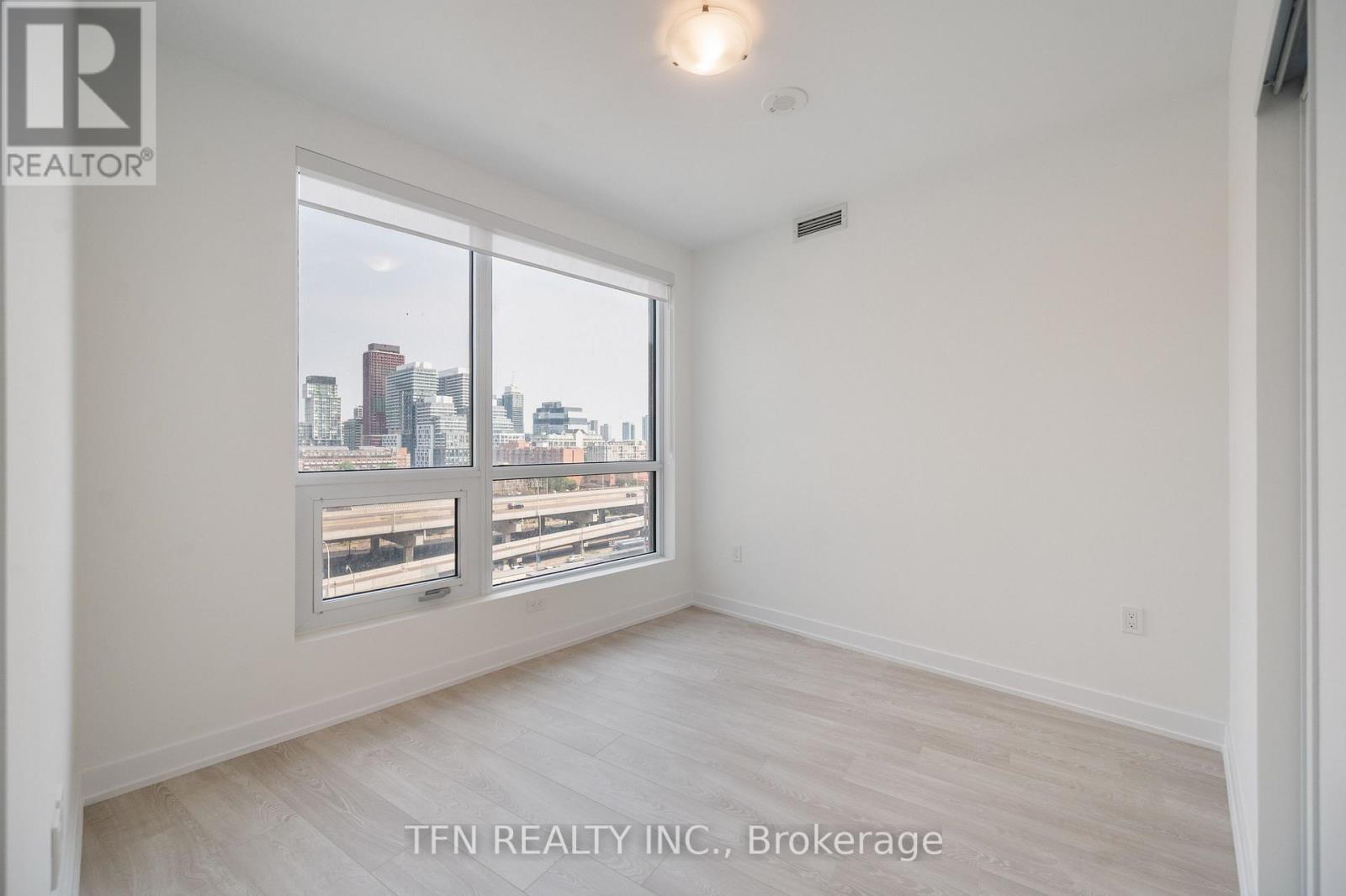 929 - 15 Richardson Street, Toronto, Ontario  M5A 0Y5 - Photo 17 - C12980674