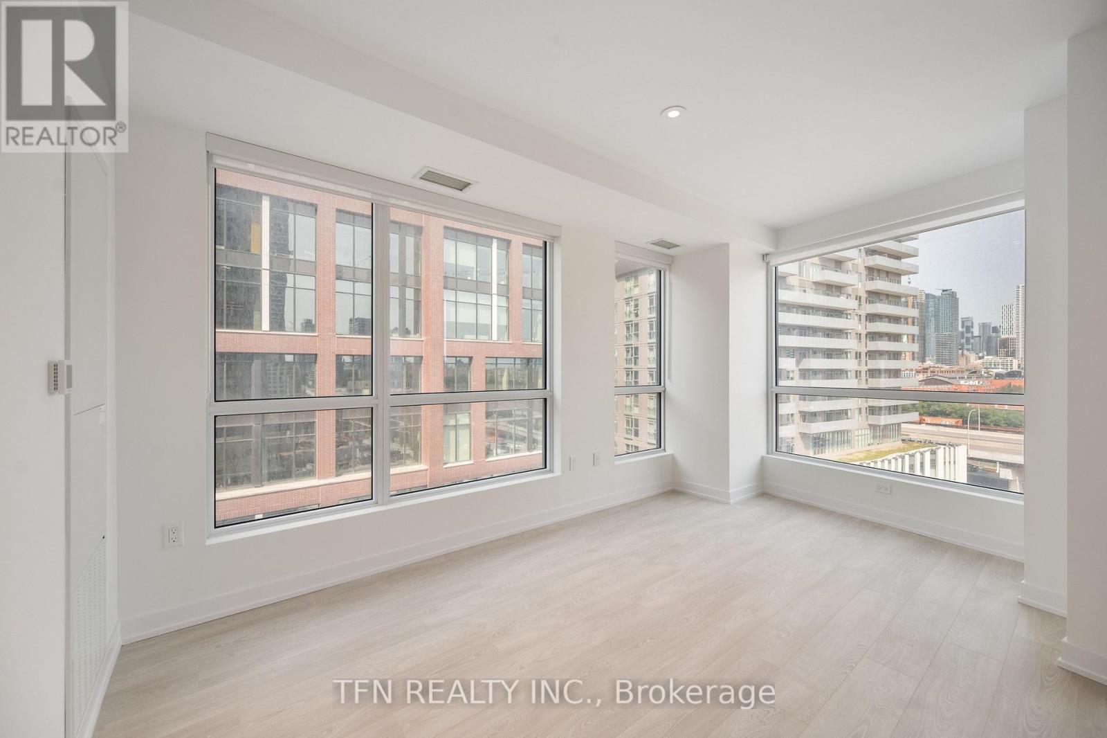 929 - 15 Richardson Street, Toronto, Ontario  M5A 0Y5 - Photo 5 - C12980674