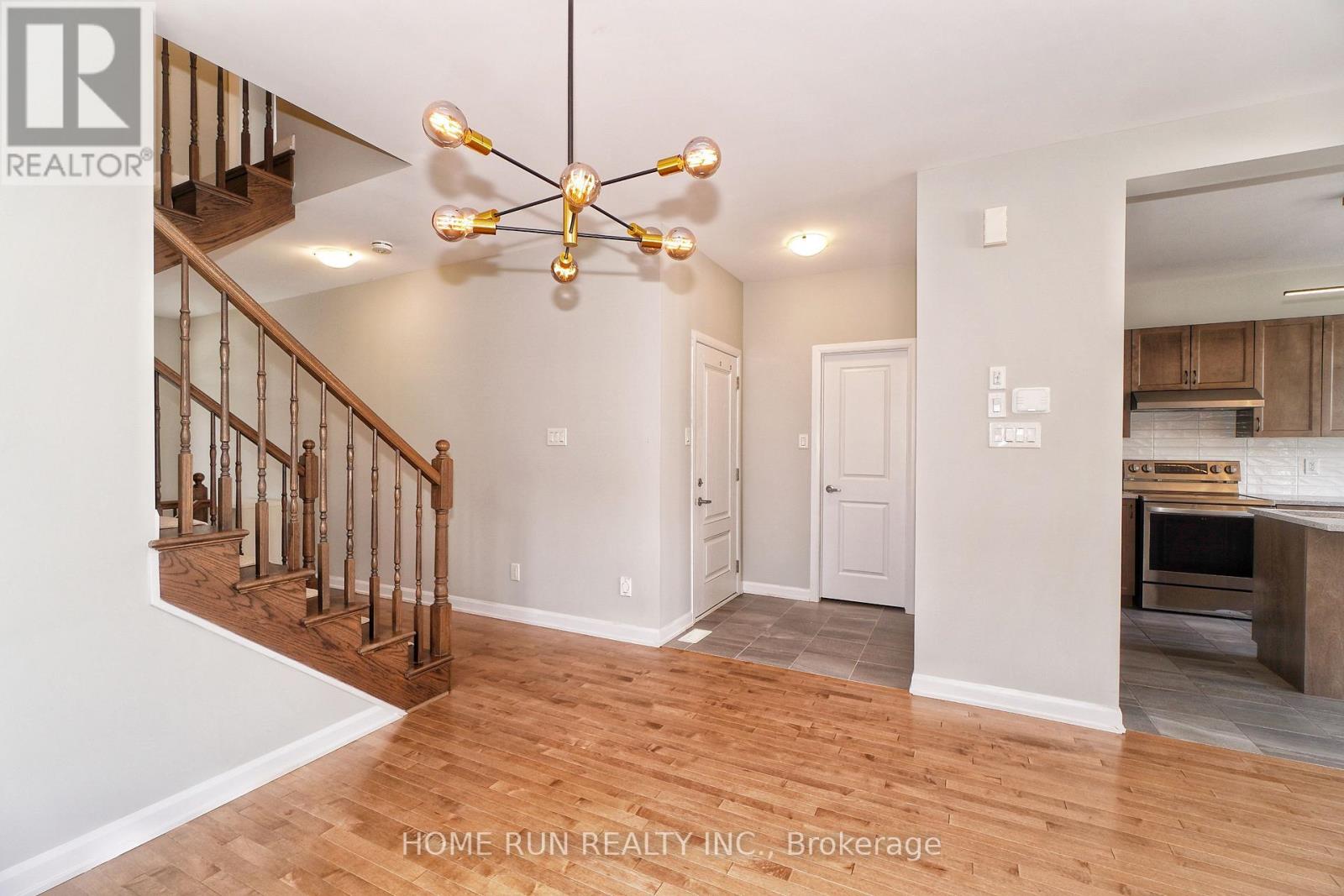 10 Eramosa Crescent, Ottawa, Ontario  K2T 0R3 - Photo 10 - X12980666