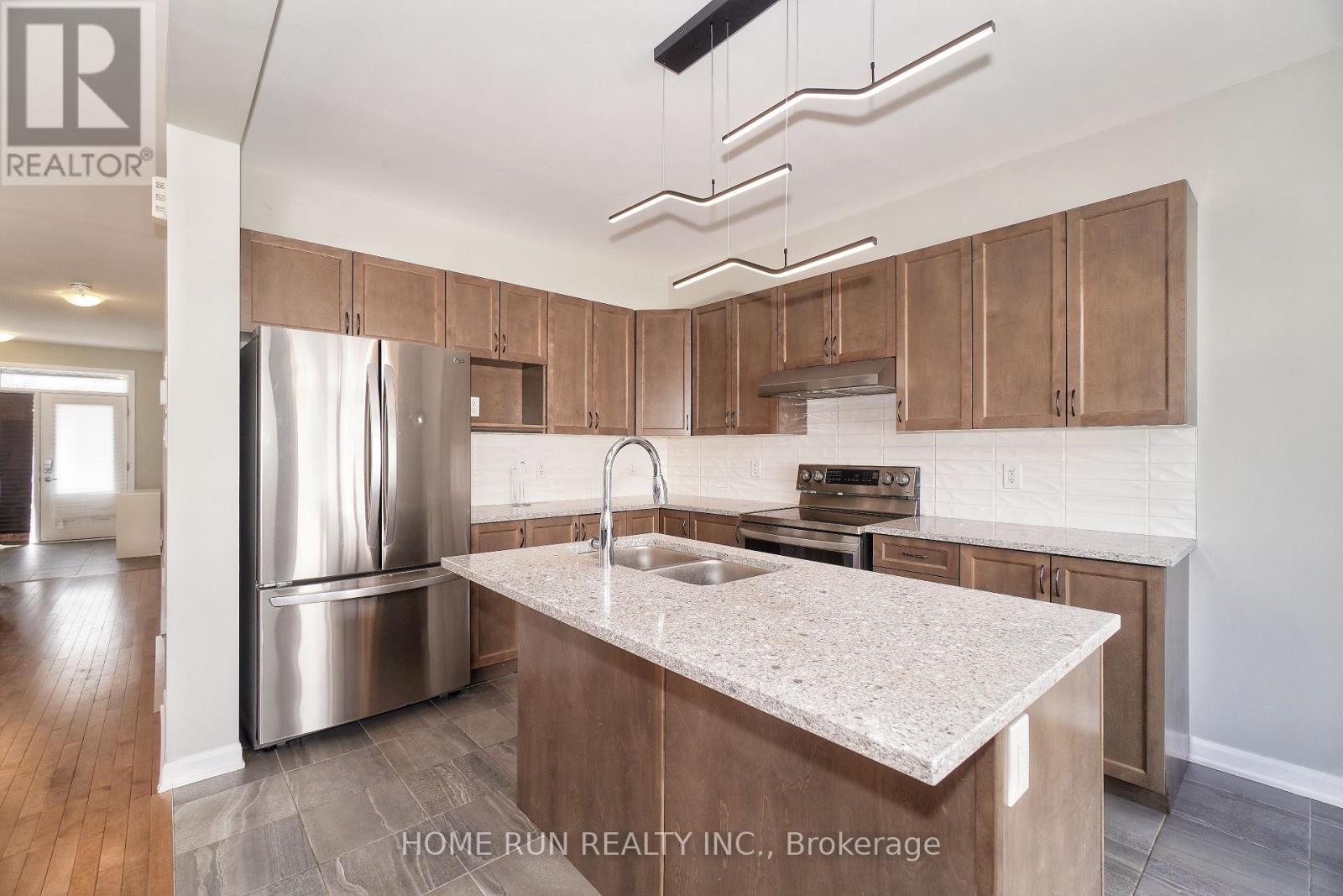 10 Eramosa Crescent, Ottawa, Ontario  K2T 0R3 - Photo 21 - X12980666