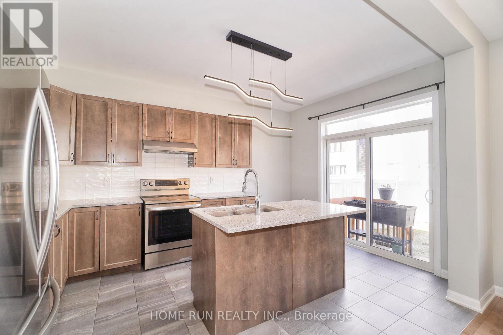 10 Eramosa Crescent, Ottawa, Ontario  K2T 0R3 - Photo 22 - X12980666