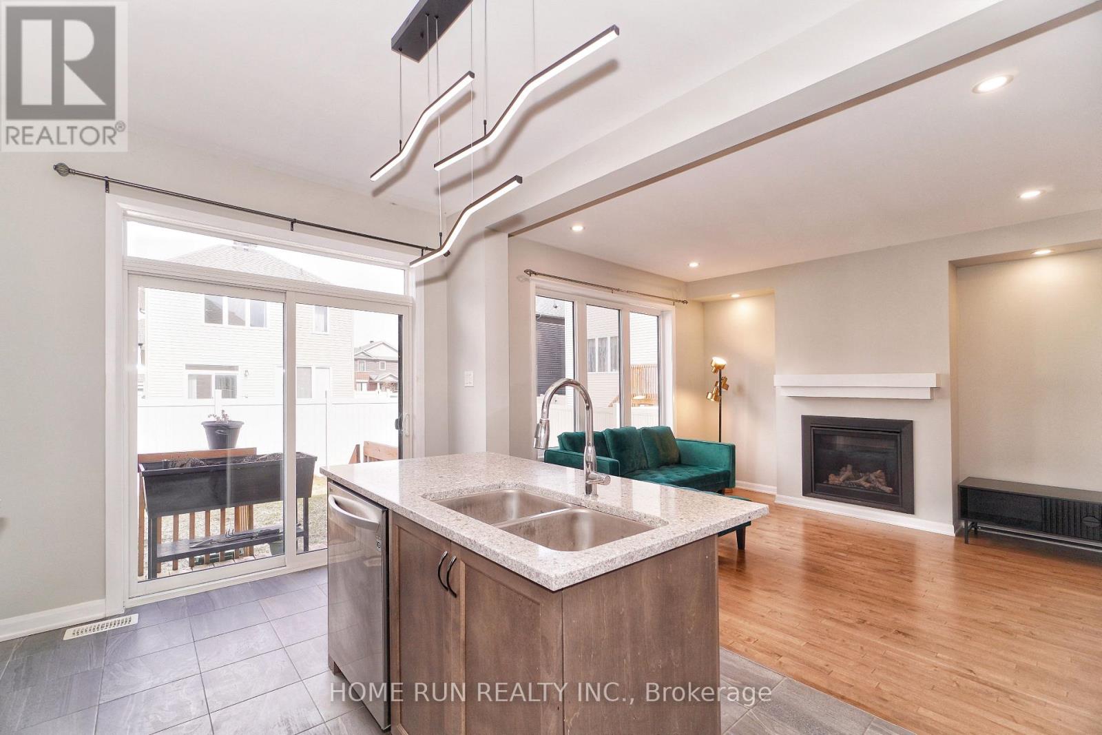 10 Eramosa Crescent, Ottawa, Ontario  K2T 0R3 - Photo 23 - X12980666