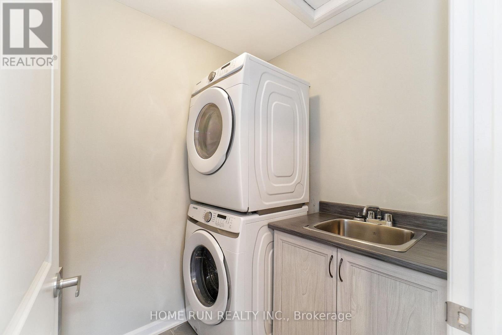 10 Eramosa Crescent, Ottawa, Ontario  K2T 0R3 - Photo 38 - X12980666