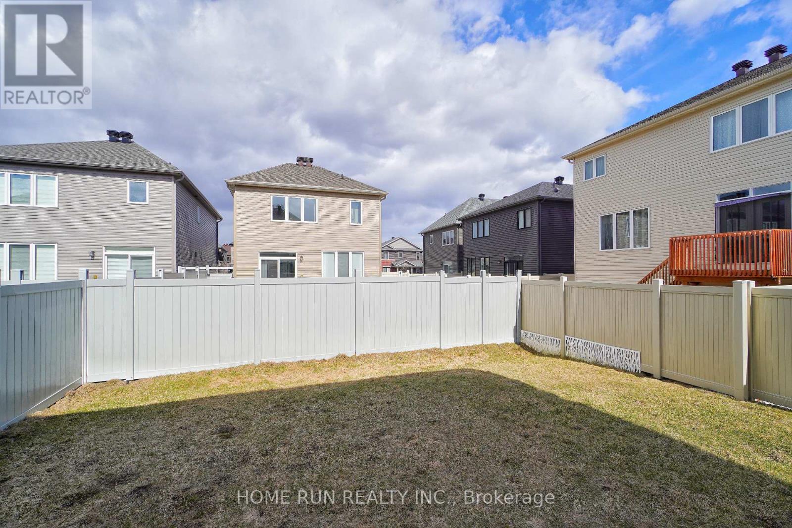 10 Eramosa Crescent, Ottawa, Ontario  K2T 0R3 - Photo 40 - X12980666