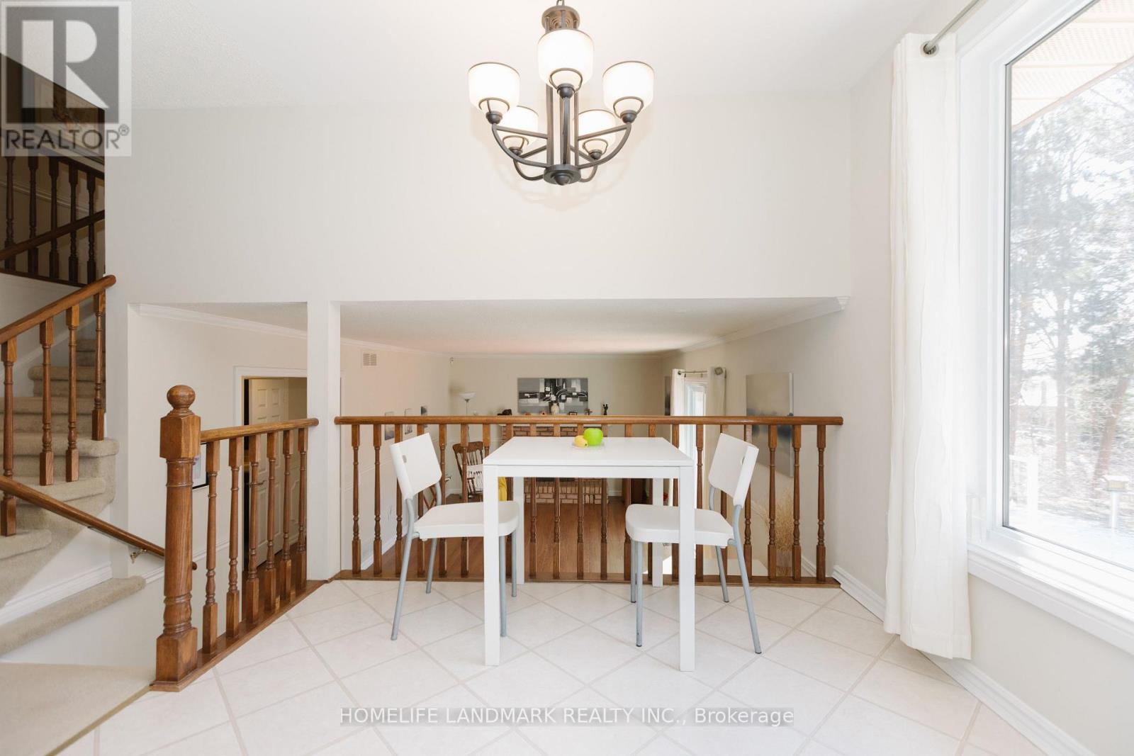 254 Athabasca Street, Oshawa, Ontario  L1H 8E4 - Photo 7 - E12980574