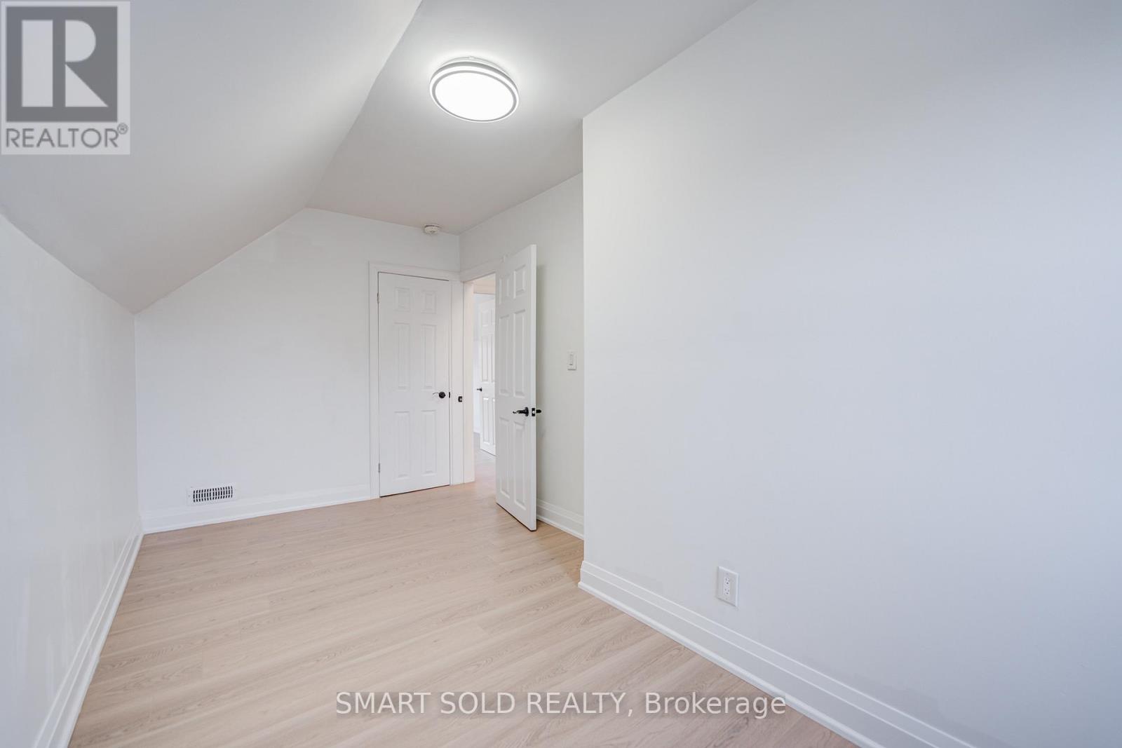1081 Gerrard Street E, Toronto, Ontario  M4M 1Z9 - Photo 28 - E12980582