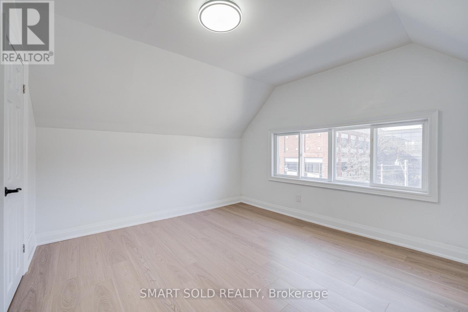 1081 Gerrard Street E, Toronto, Ontario  M4M 1Z9 - Photo 29 - E12980582