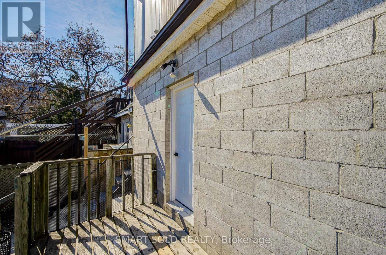 1081 Gerrard Street E, Toronto, Ontario  M4M 1Z9 - Photo 37 - E12980582