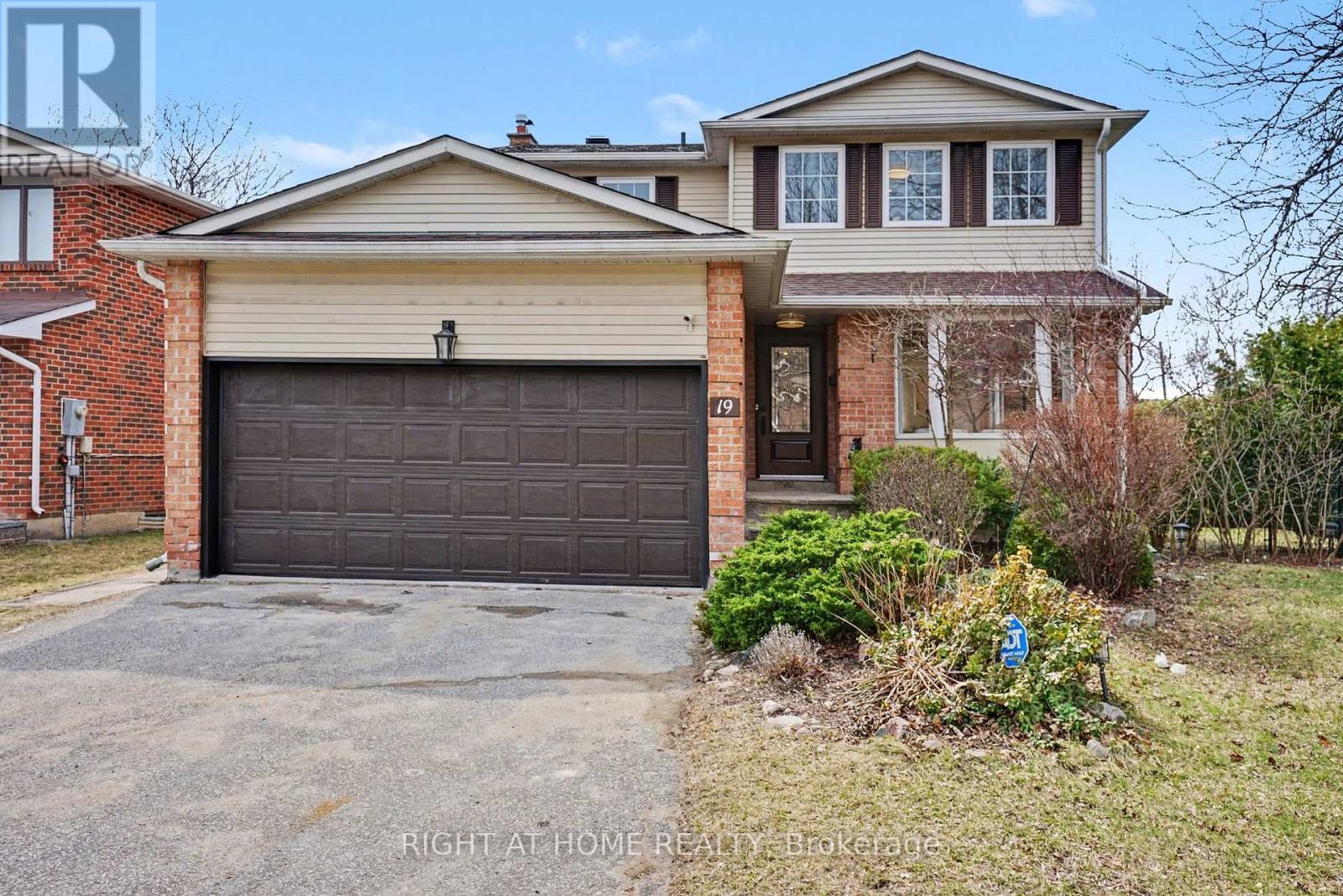 19 LANG ROAD, Markham, Ontario