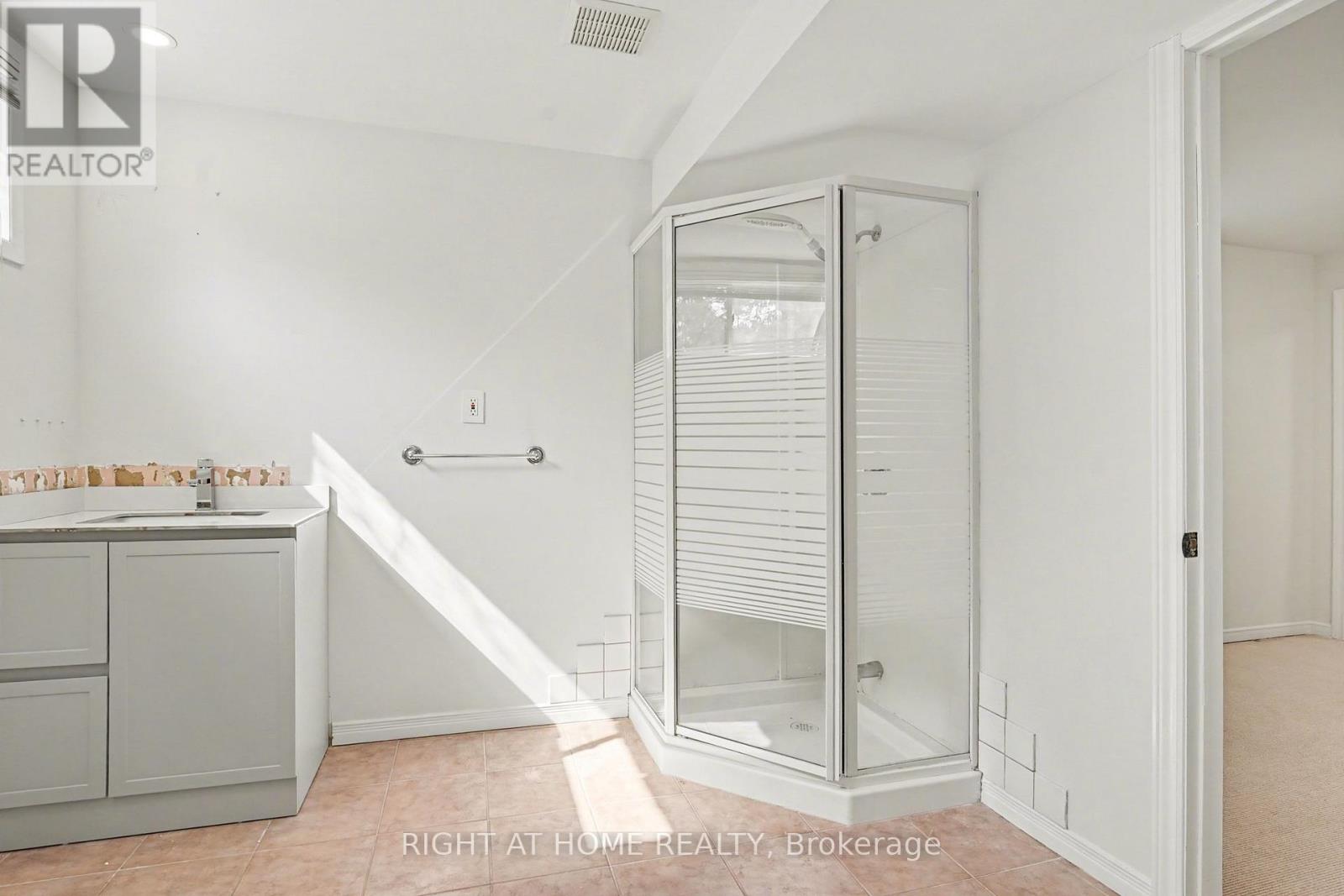 19 Lang Road, Markham, Ontario  L3T 7E8 - Photo 33 - N12980562