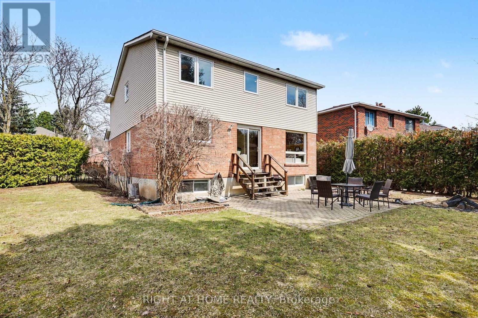 19 Lang Road, Markham, Ontario  L3T 7E8 - Photo 34 - N12980562