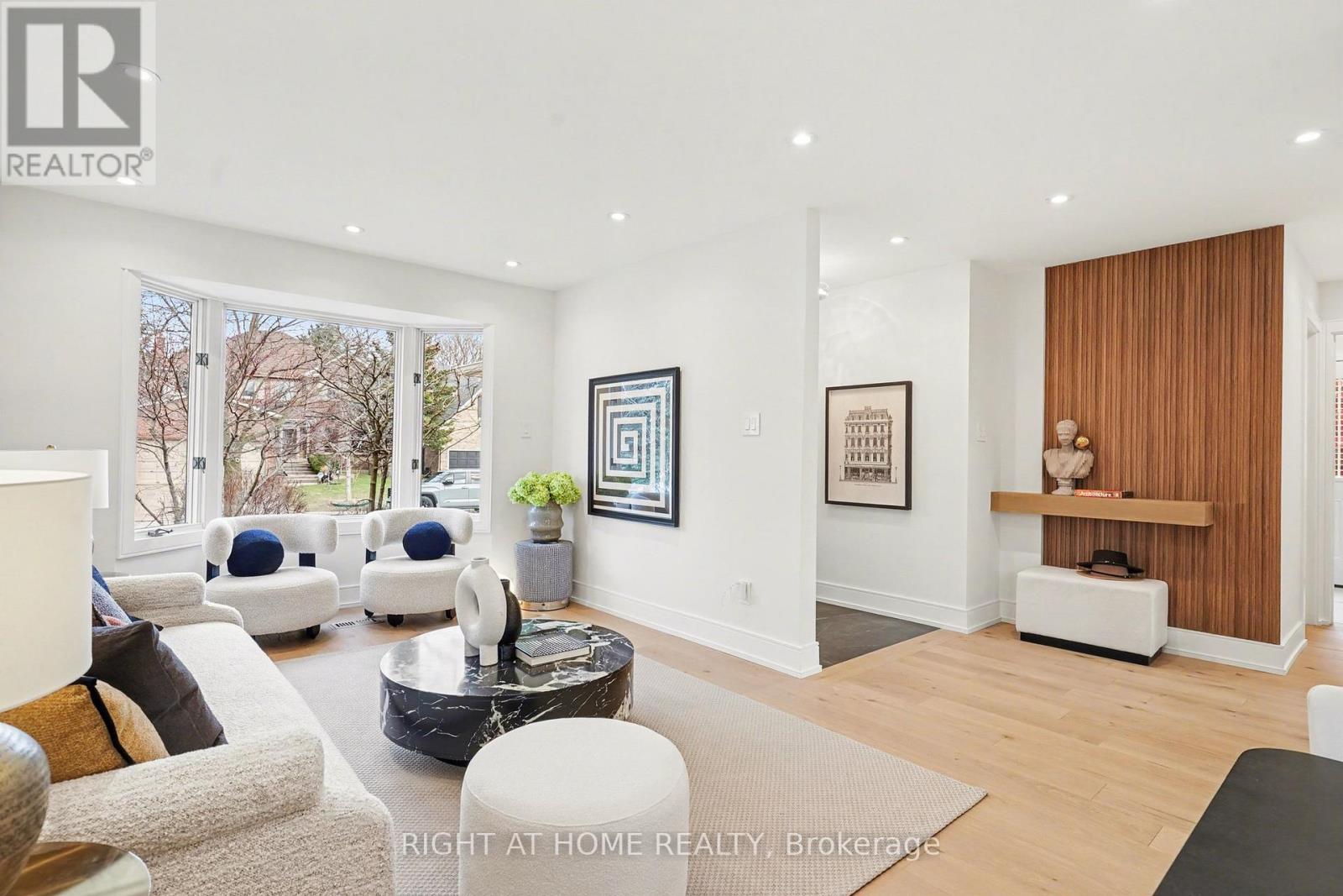 19 Lang Road, Markham, Ontario  L3T 7E8 - Photo 4 - N12980562