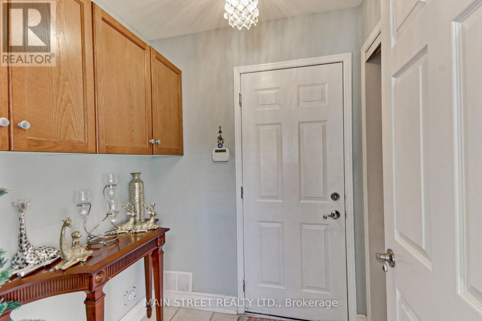 108 Hollandview Trail, Aurora, Ontario  L4G 7H6 - Photo 22 - N12980578