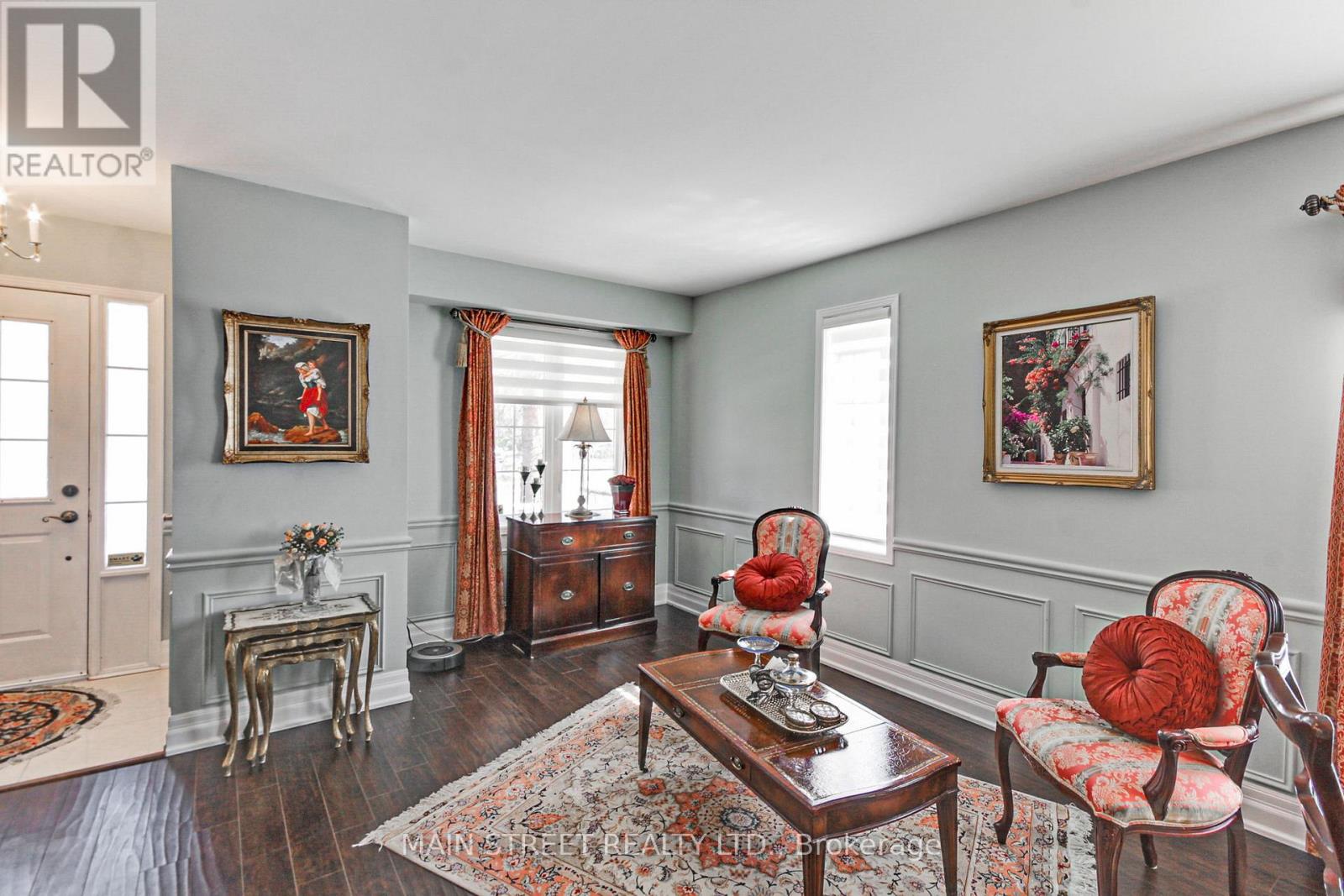 108 Hollandview Trail, Aurora, Ontario  L4G 7H6 - Photo 5 - N12980578